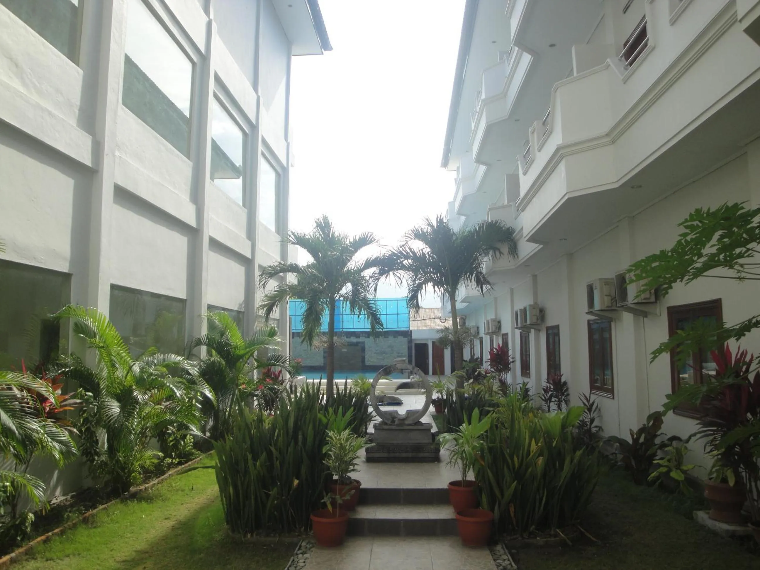 Facade/entrance in Sylvia Hotel Maumere