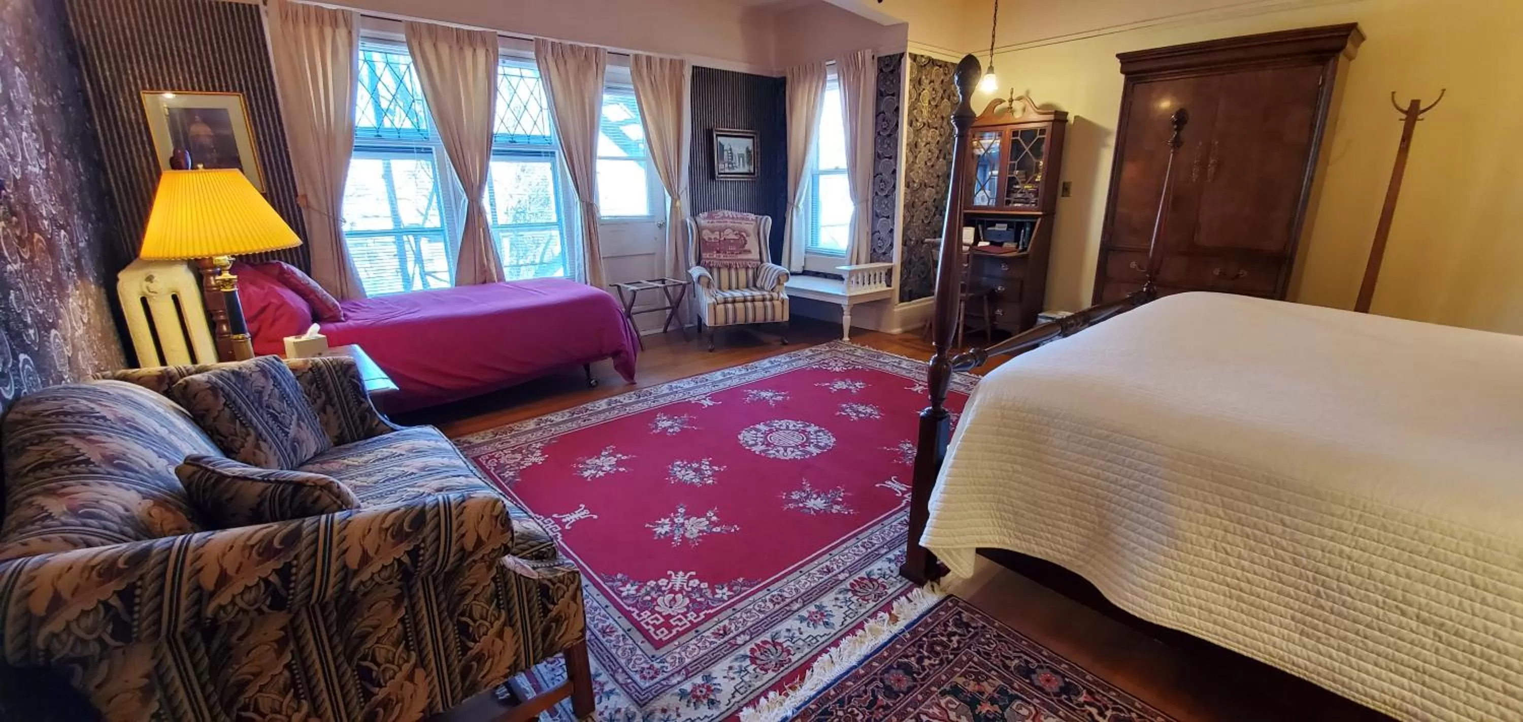 Photo of the whole room, Bed in Saravilla Bed & Breakfast