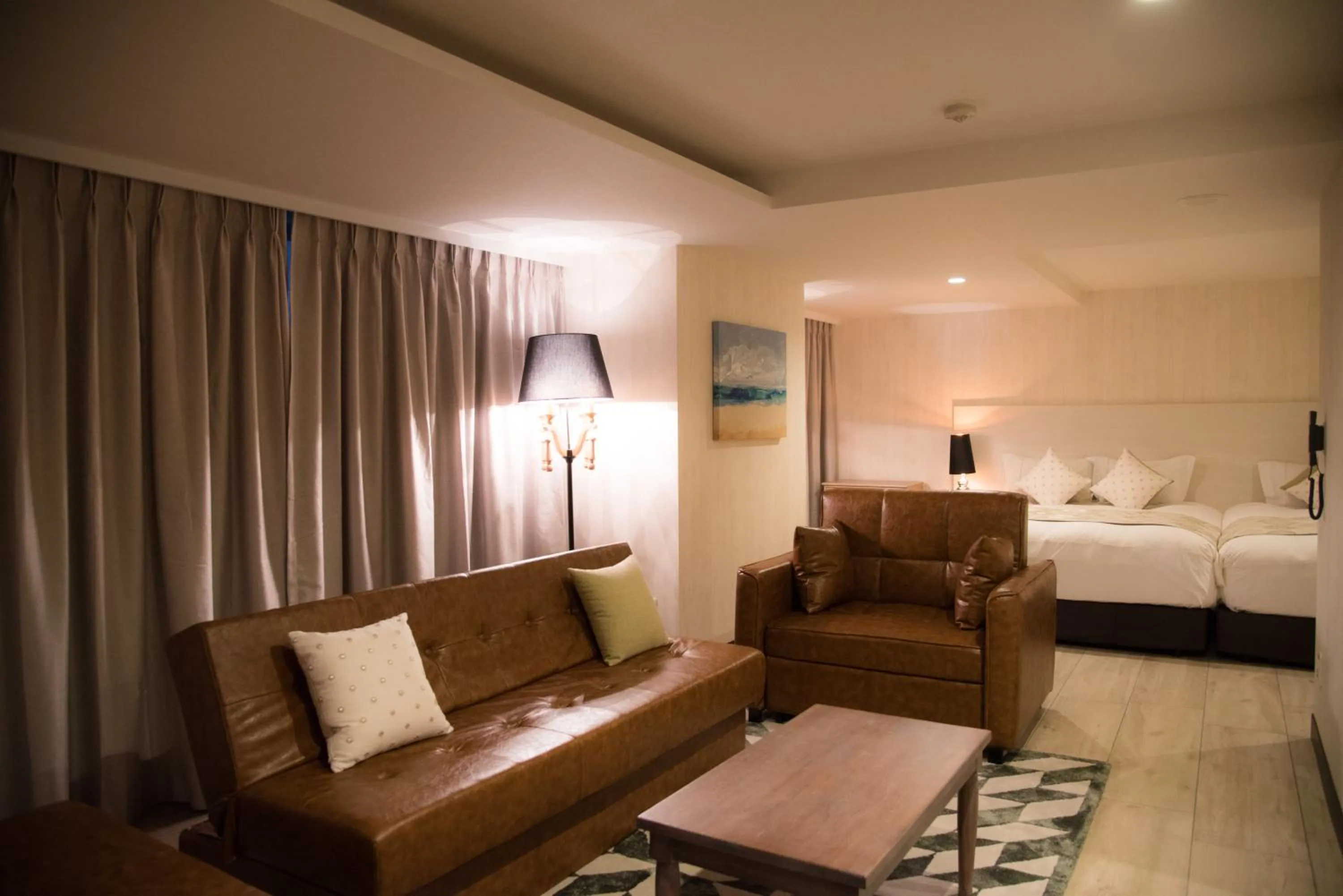 Photo of the whole room, Bed in The Centurion Classic Akasaka