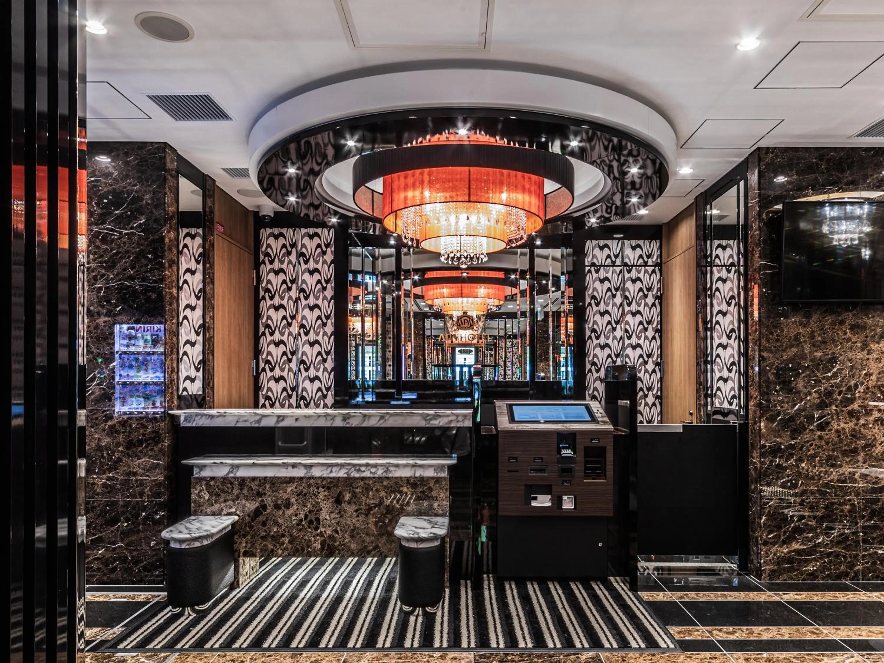 Lobby or reception in APA Hotel Shin Osaka Esaka Ekimae
