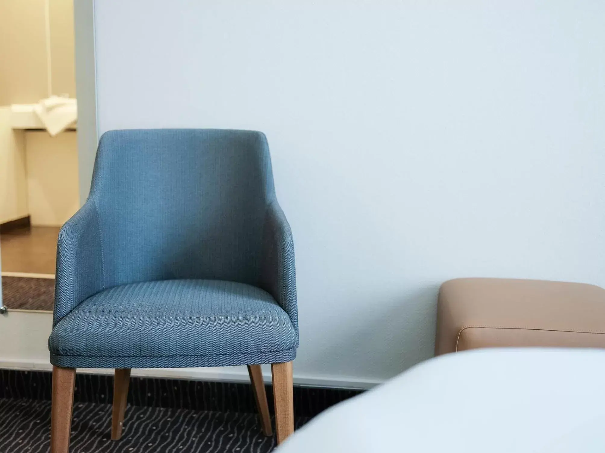 Comfort Double Room - Non-Smoking in Logis Hôtel de l'Europe Comfort Double Room - Non-Smoking in Logis Hôtel de l'Europe