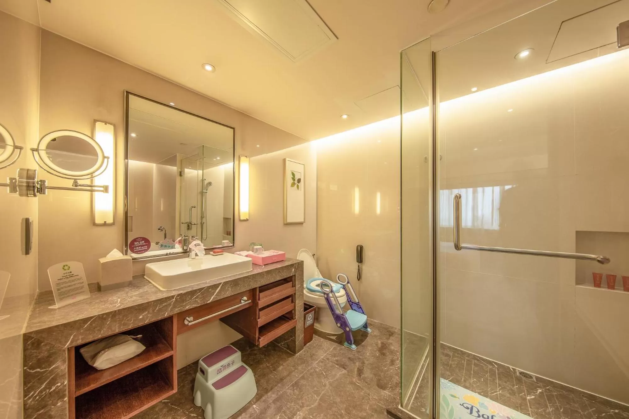 Bathroom in Crowne Plaza Guangzhou City Centre by IHG
