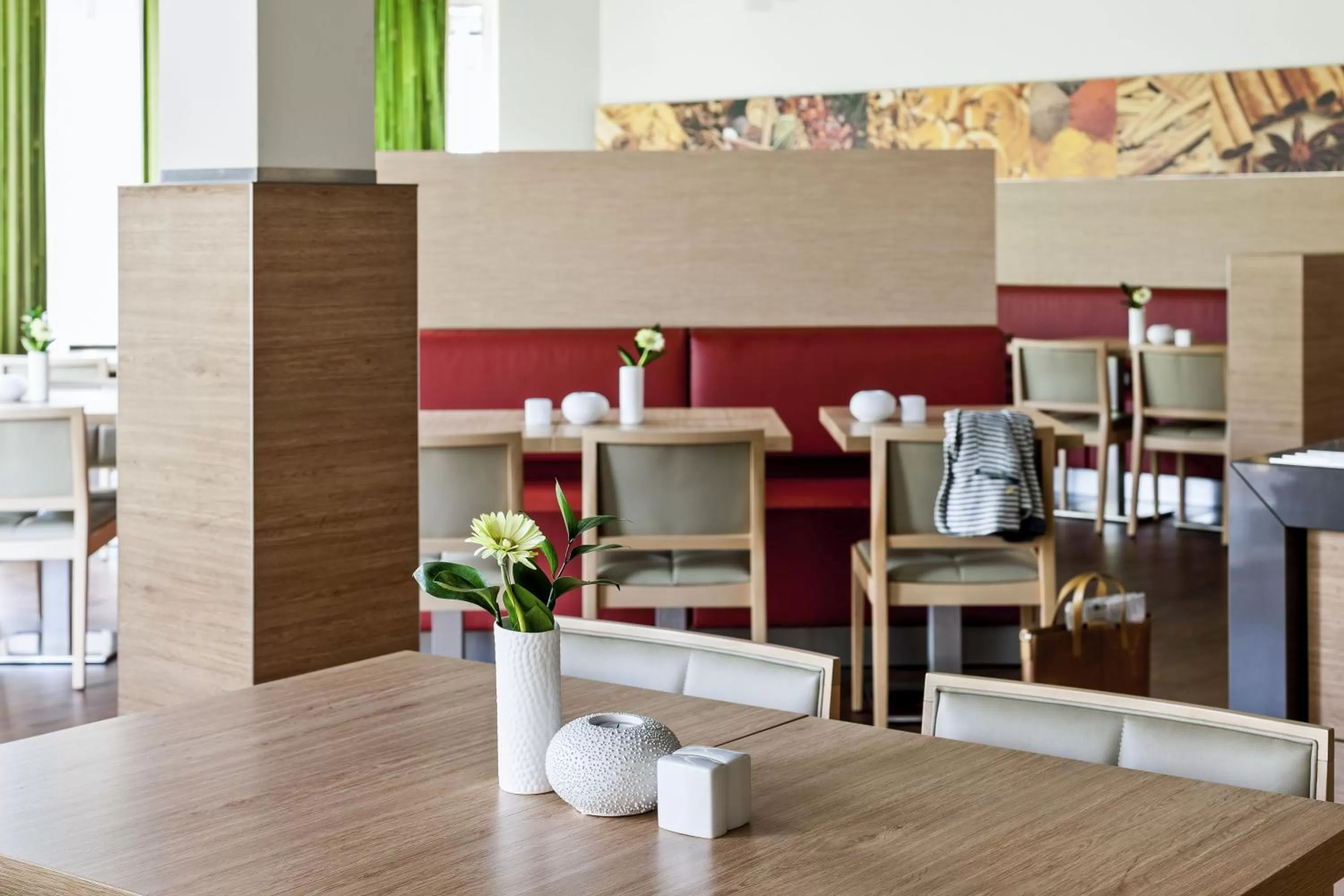 Restaurant/places to eat in ibis Berlin Dreilinden