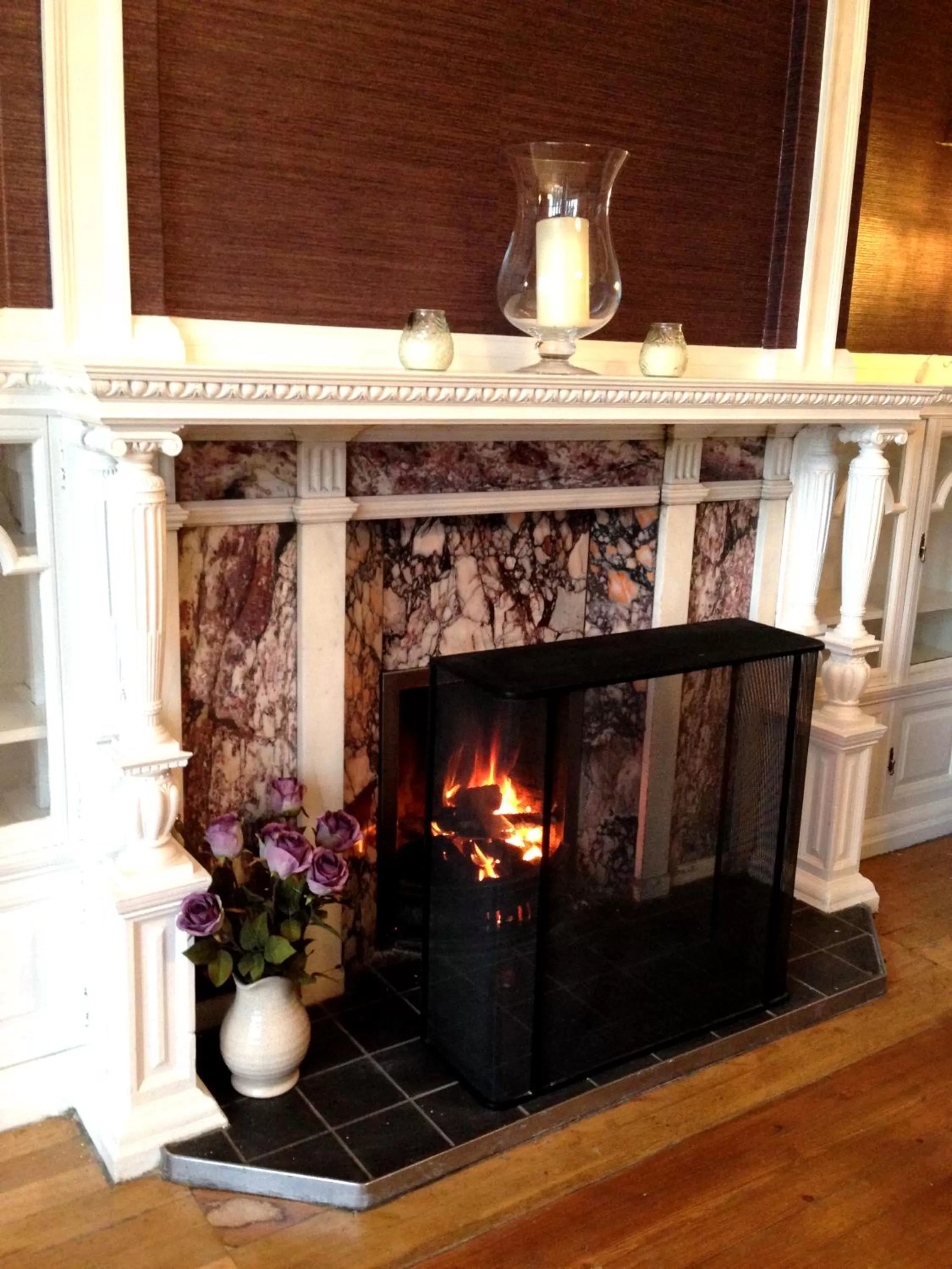 Restaurant/places to eat in Inglewood House and Spa