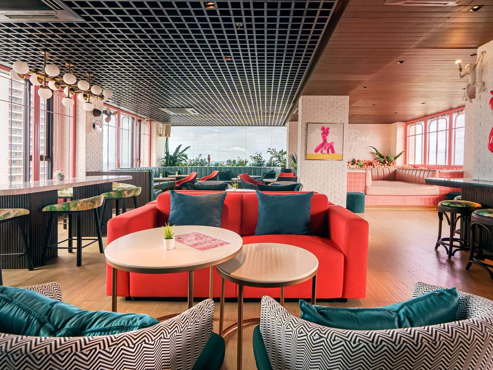 Lounge or bar in Mytt Hotel Pattaya