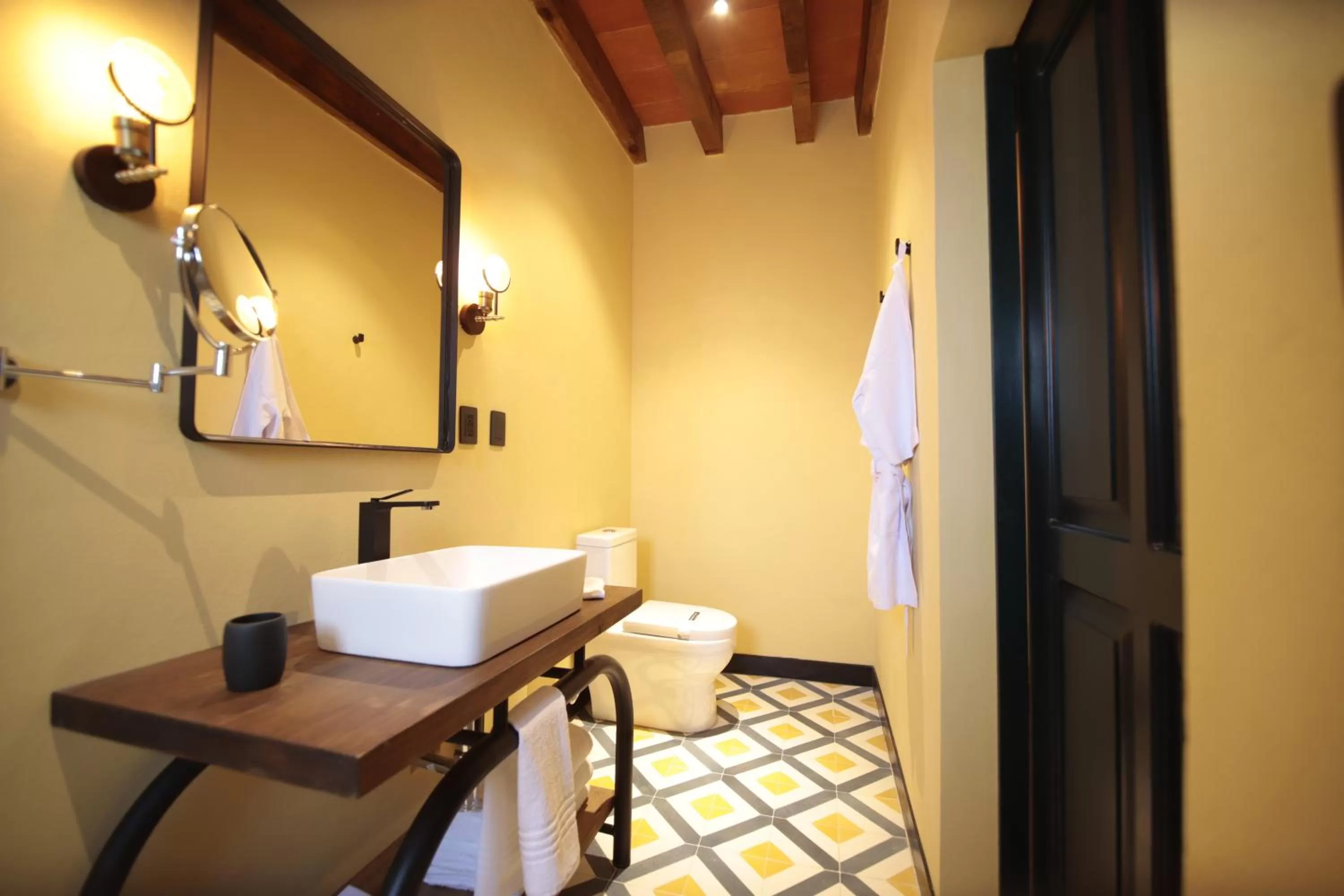 Bathroom in Antigua Trece Hotel Fusión & SPA