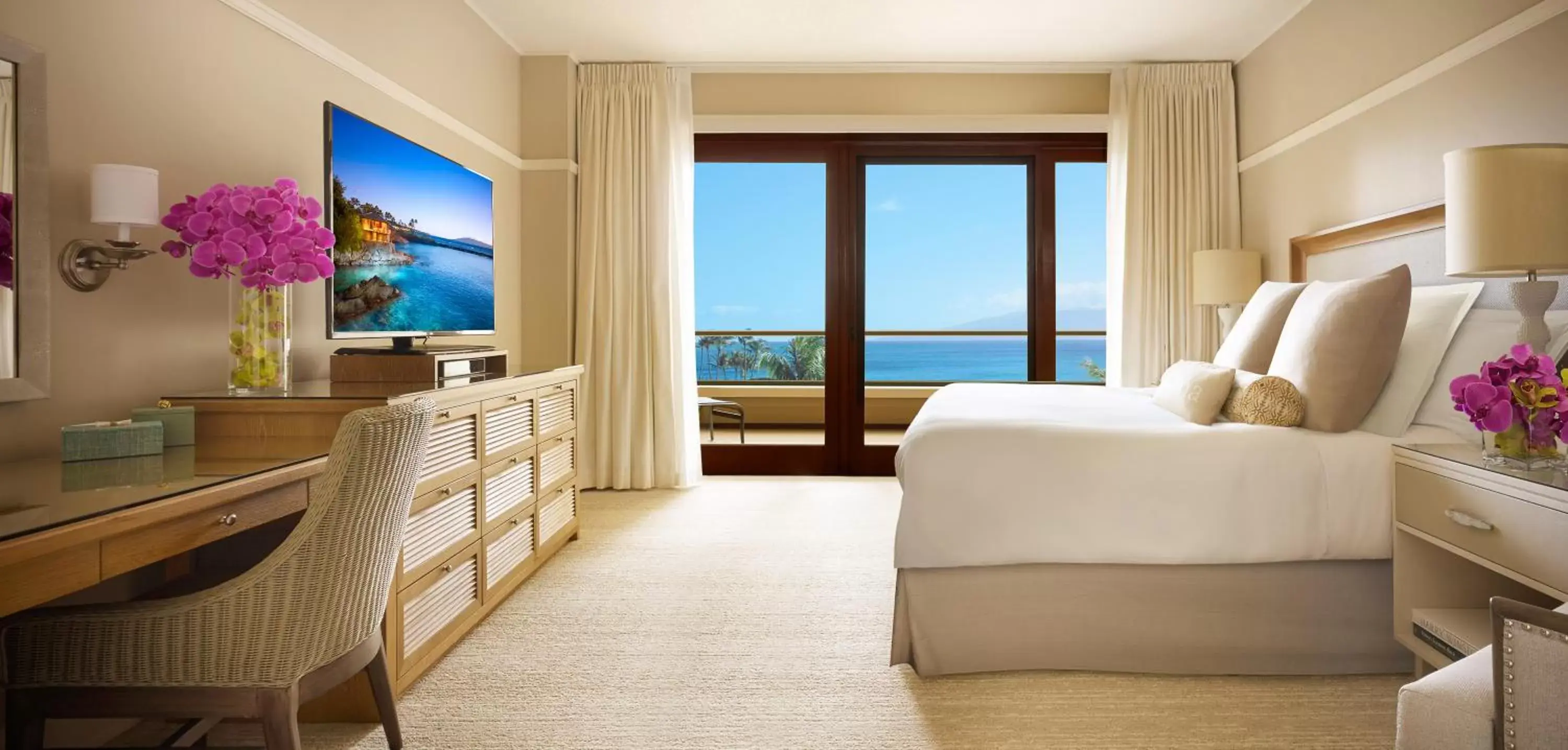 Three-Bedroom Suite with Ocean View Premier in Montage Kapalua Bay Three-Bedroom Suite with Ocean View Premier in Montage Kapalua Bay