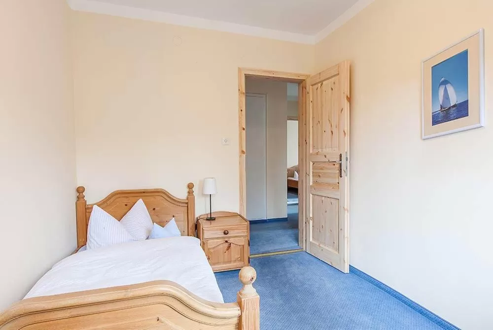 Bedroom, Bed in Hotel Berlin Tegernsee