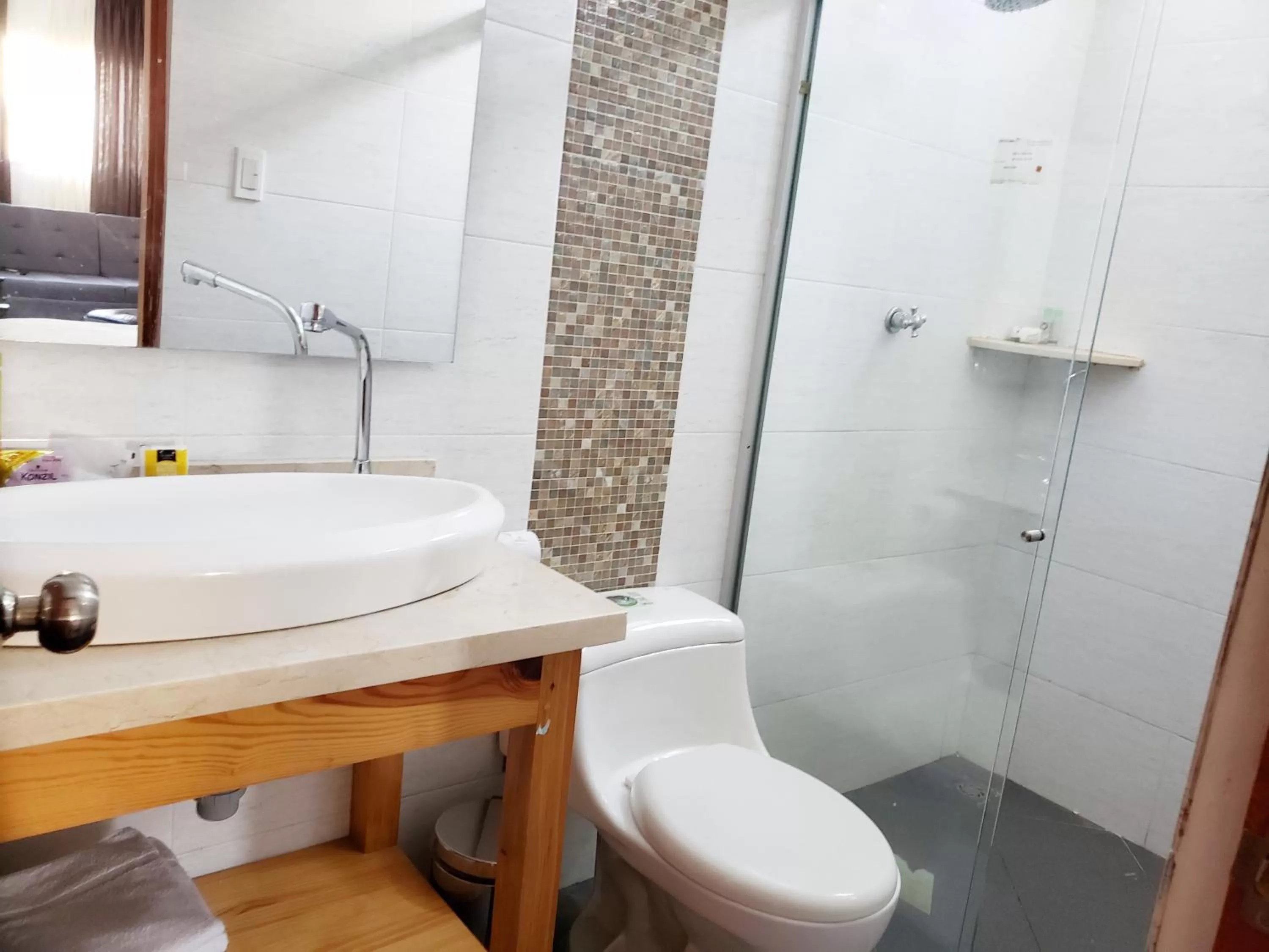 Bathroom in Hotel Radoa