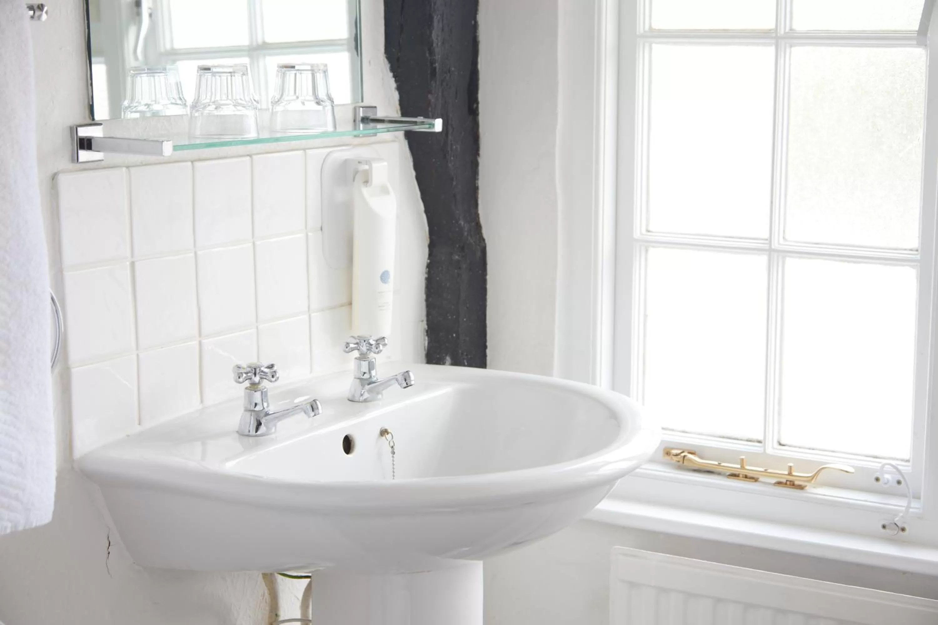 Bathroom in The Bell Hotel Woburn By Greene King Inns