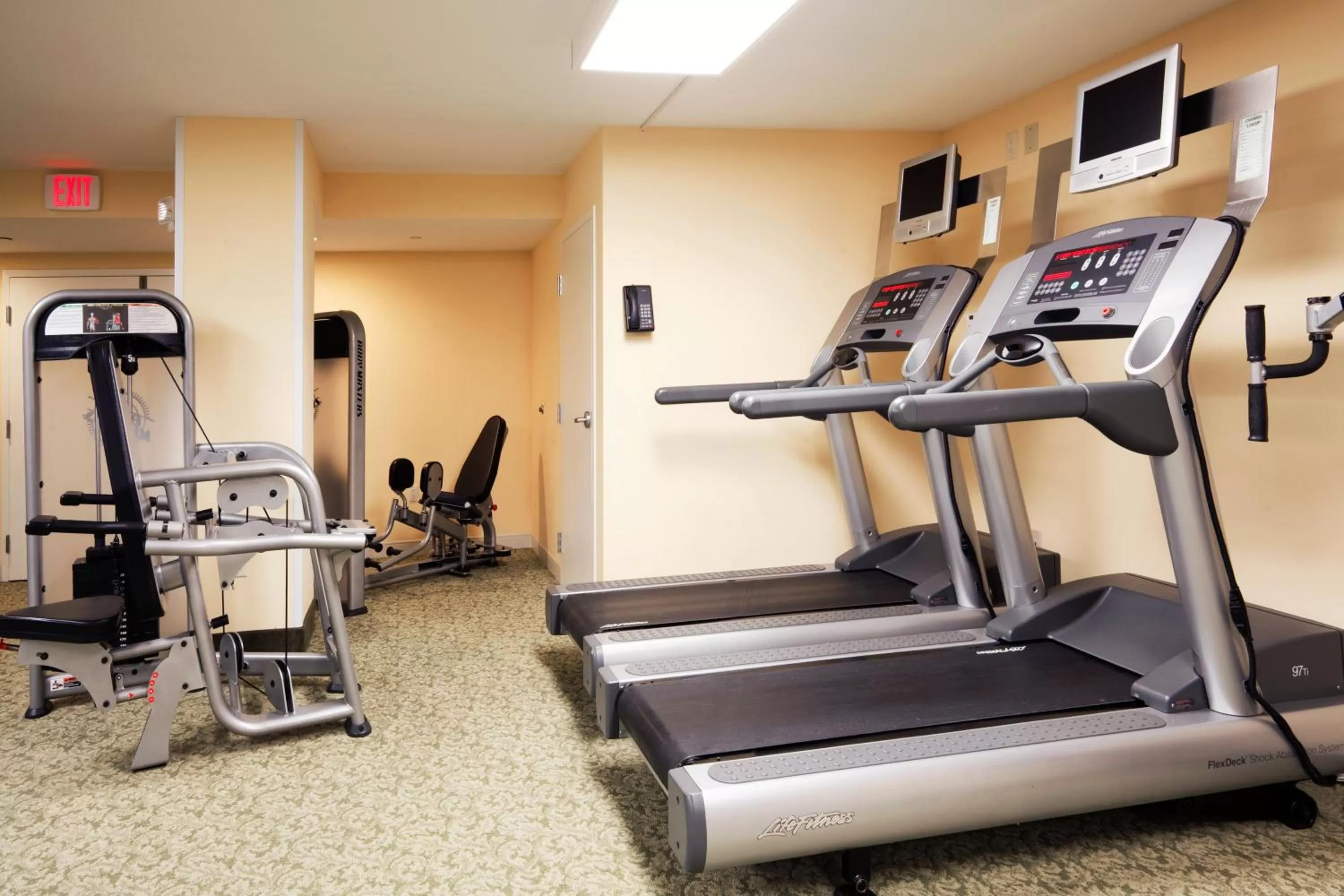Fitness centre/facilities in Holiday Inn & Suites Clearwater Beach by IHG