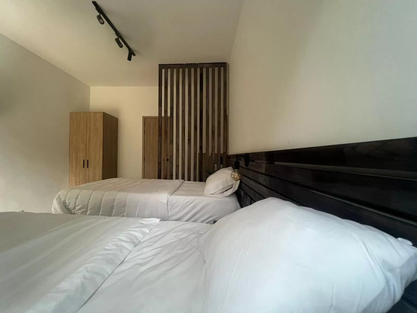 View (from property/room), Bed in HOTEL 9.5 SAN FERNANDO