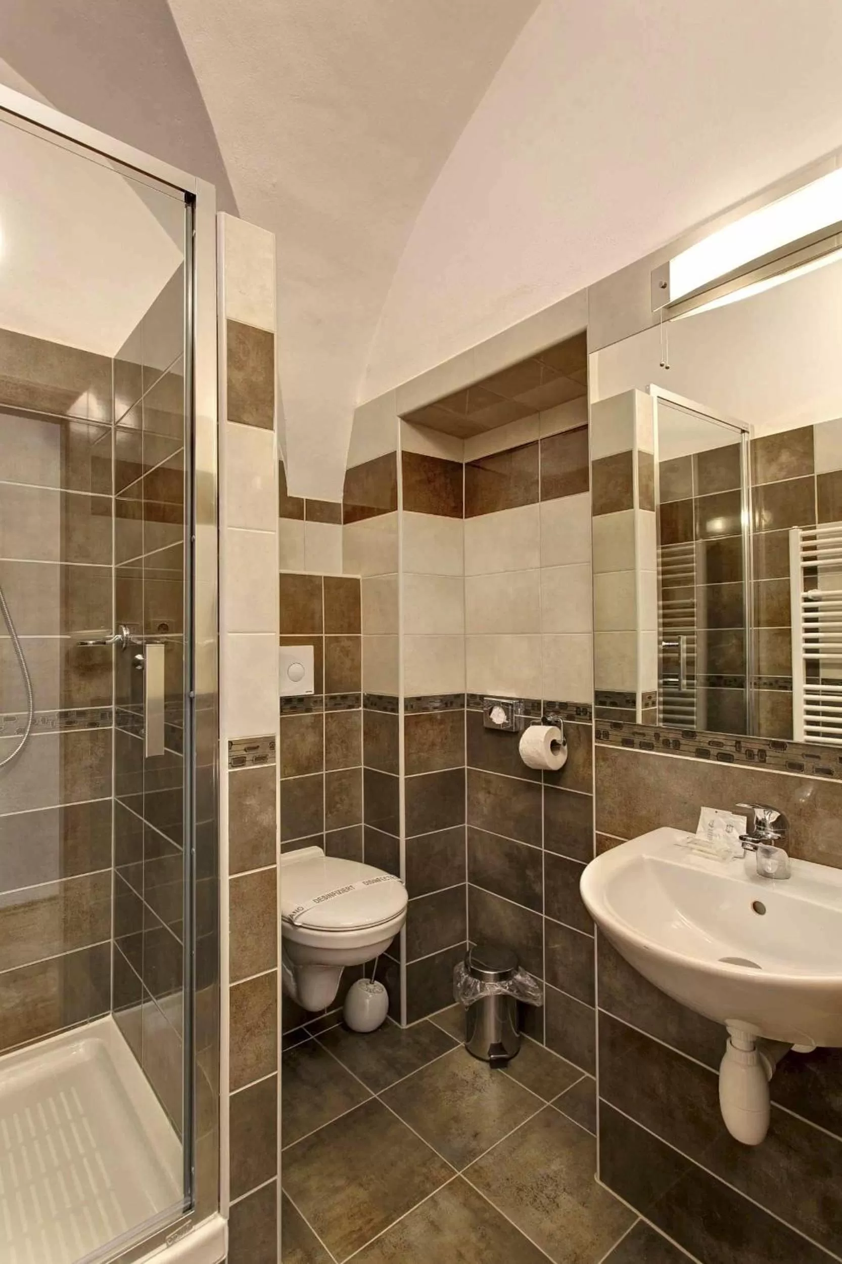 Shower, Bathroom in Hotel U Tří hrušek suites & apartments