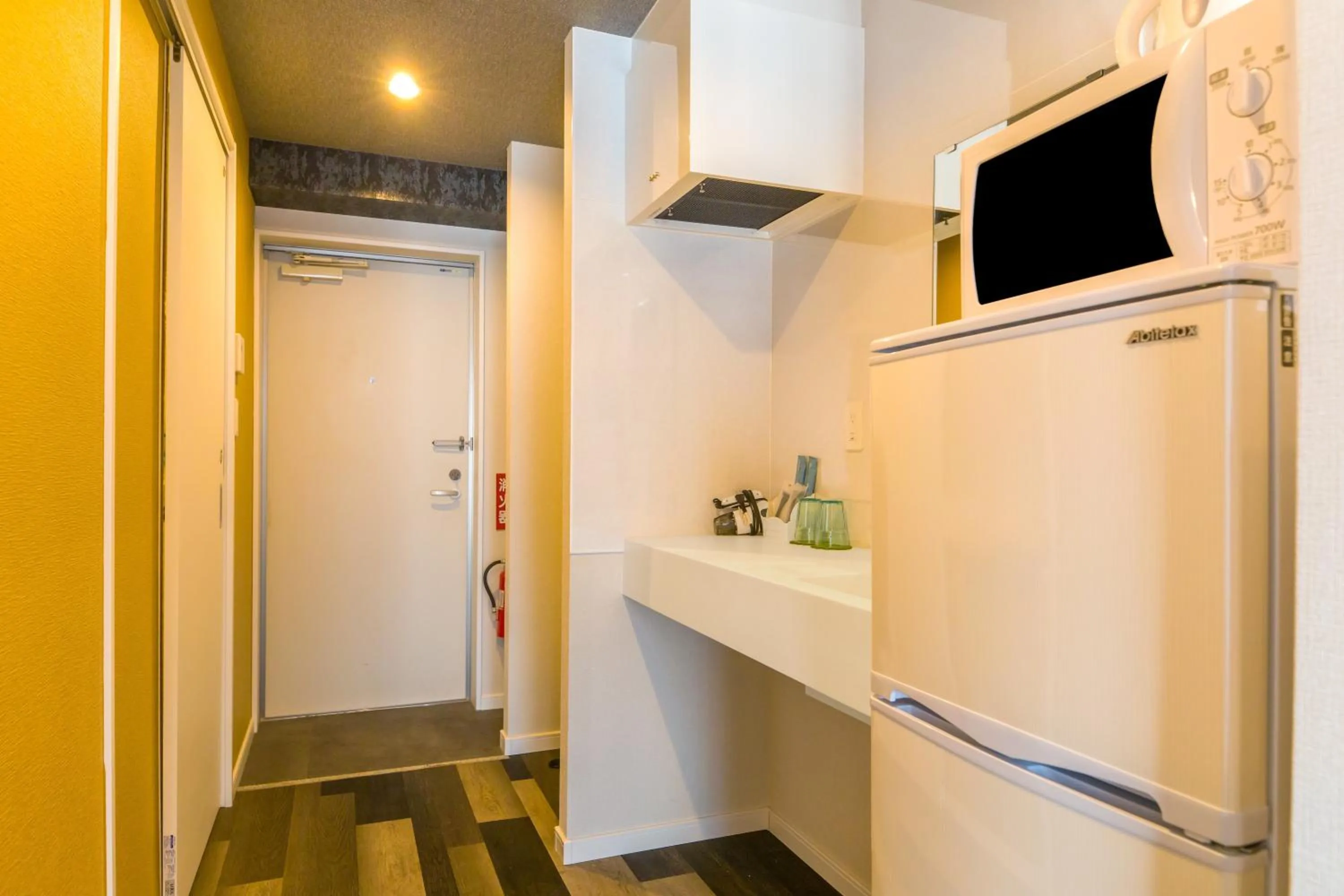 Kitchen or kitchenette, Kitchen/Kitchenette in Mr. Kinjo in AirPort