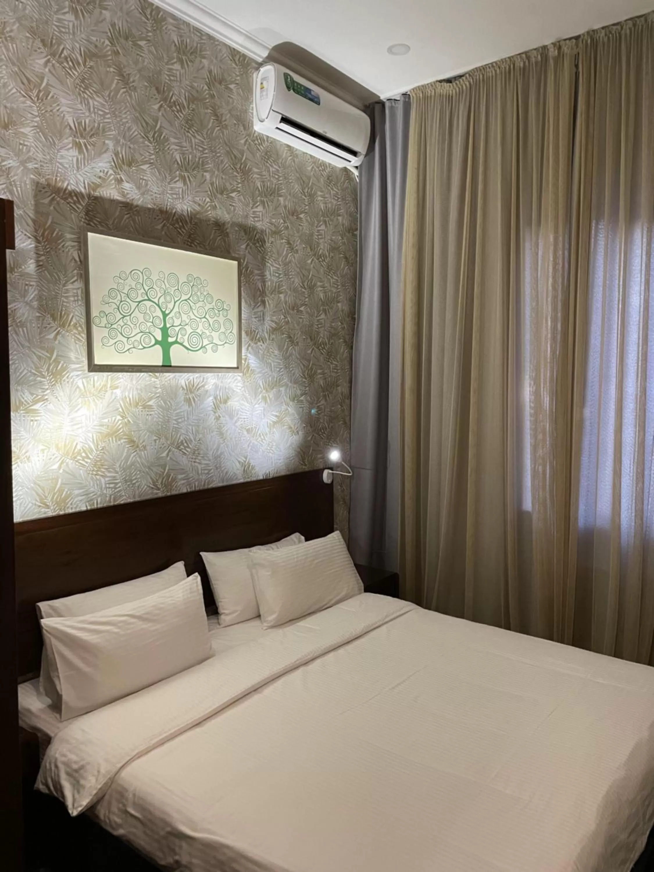 Bed in City Centre Hotel