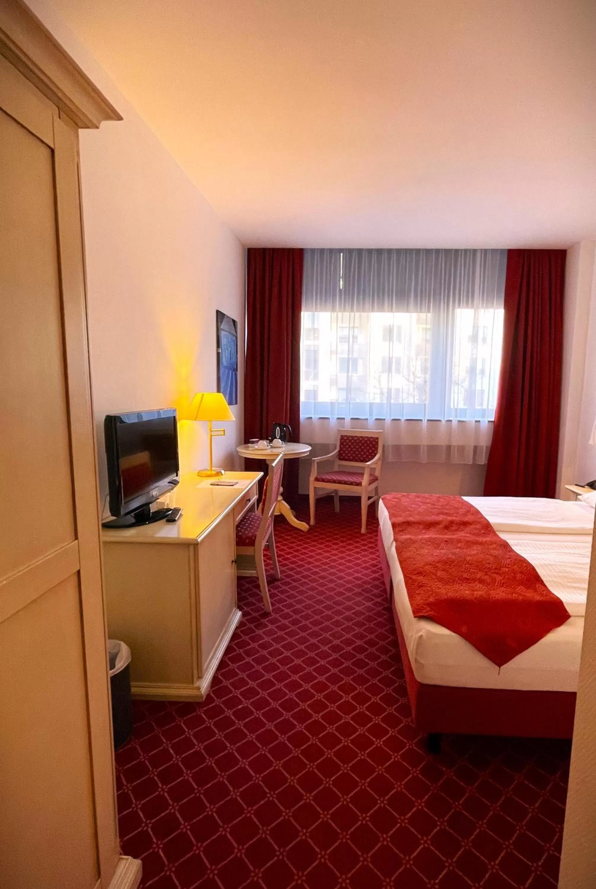 Bed in Hotel Chateau Kurfürstendamm