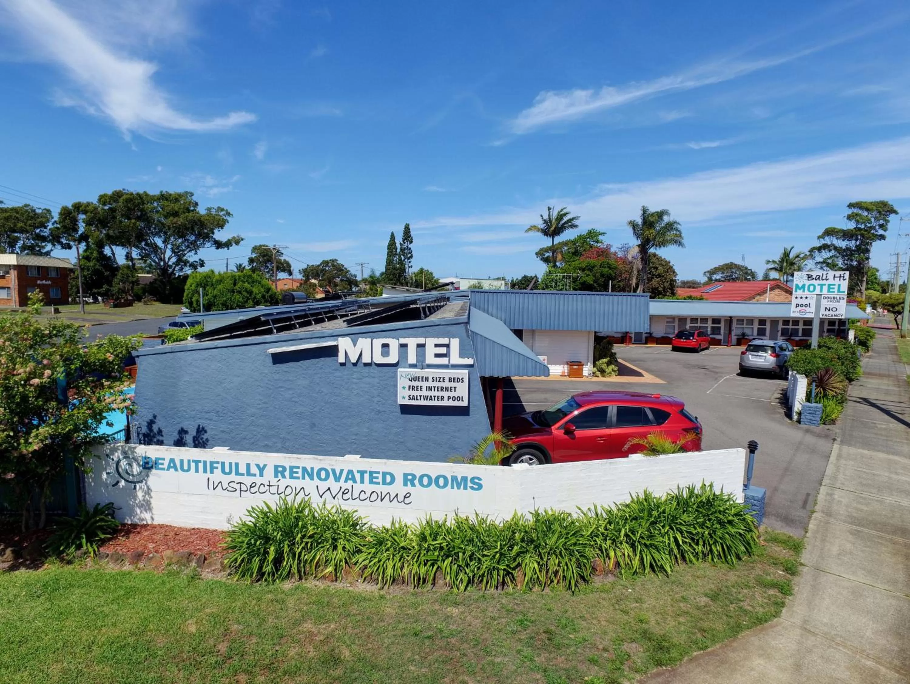 Property building in Bali Hi Motel