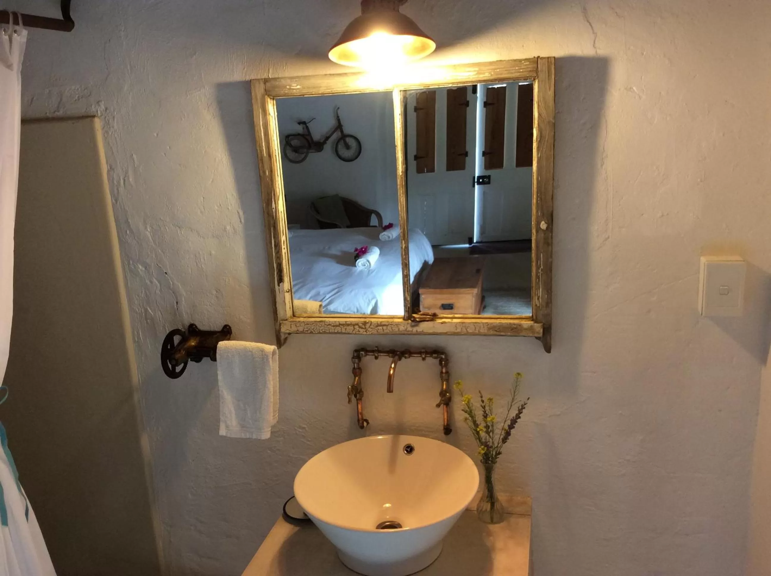 Bathroom in Brakdakkie Guest Cottages