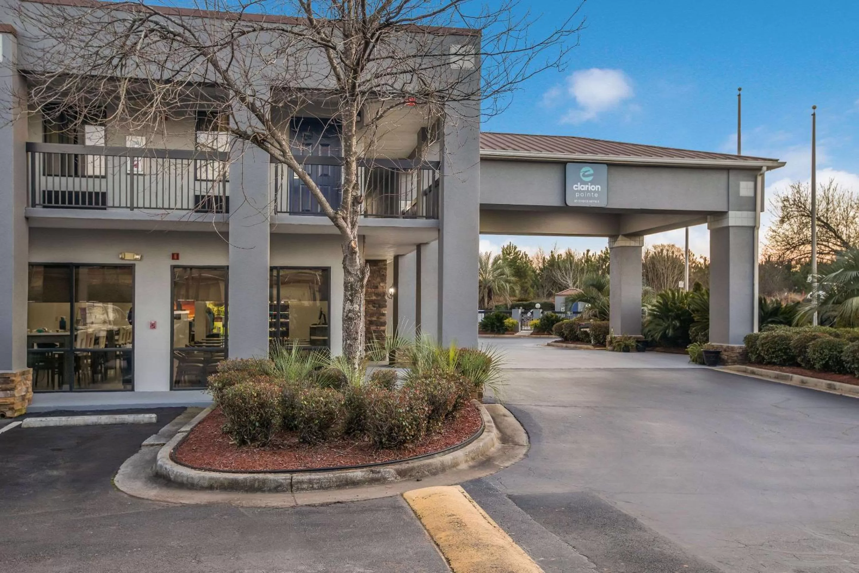 Property building in Clarion Pointe Forsyth I-75