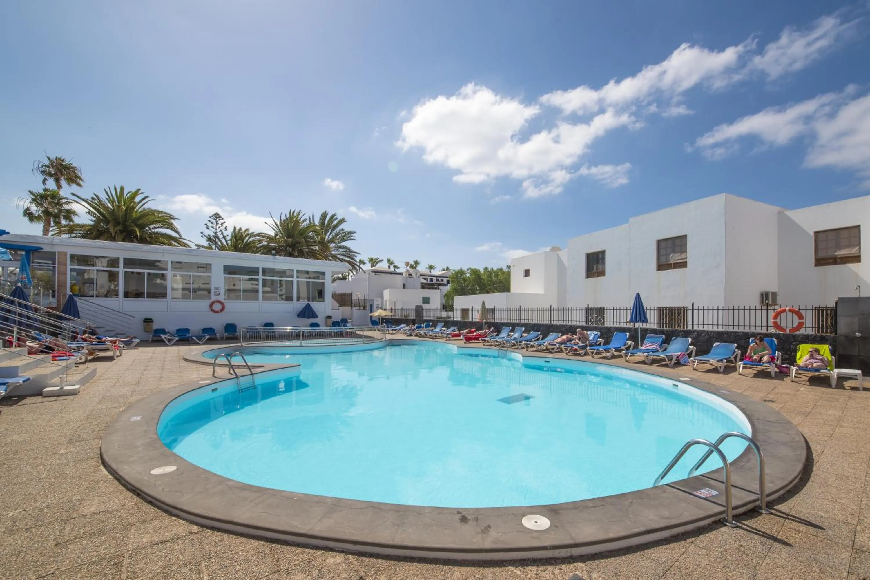 Swimming pool in Apartamentos Jable Bermudas