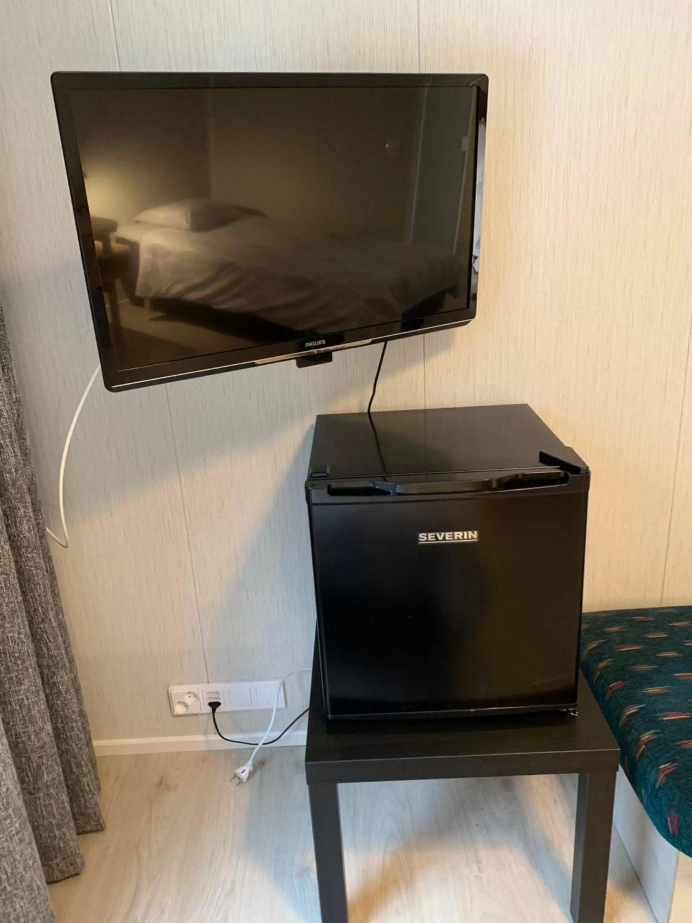 TV and multimedia, TV/Entertainment Center in Hotelli Uninen Äänekoski