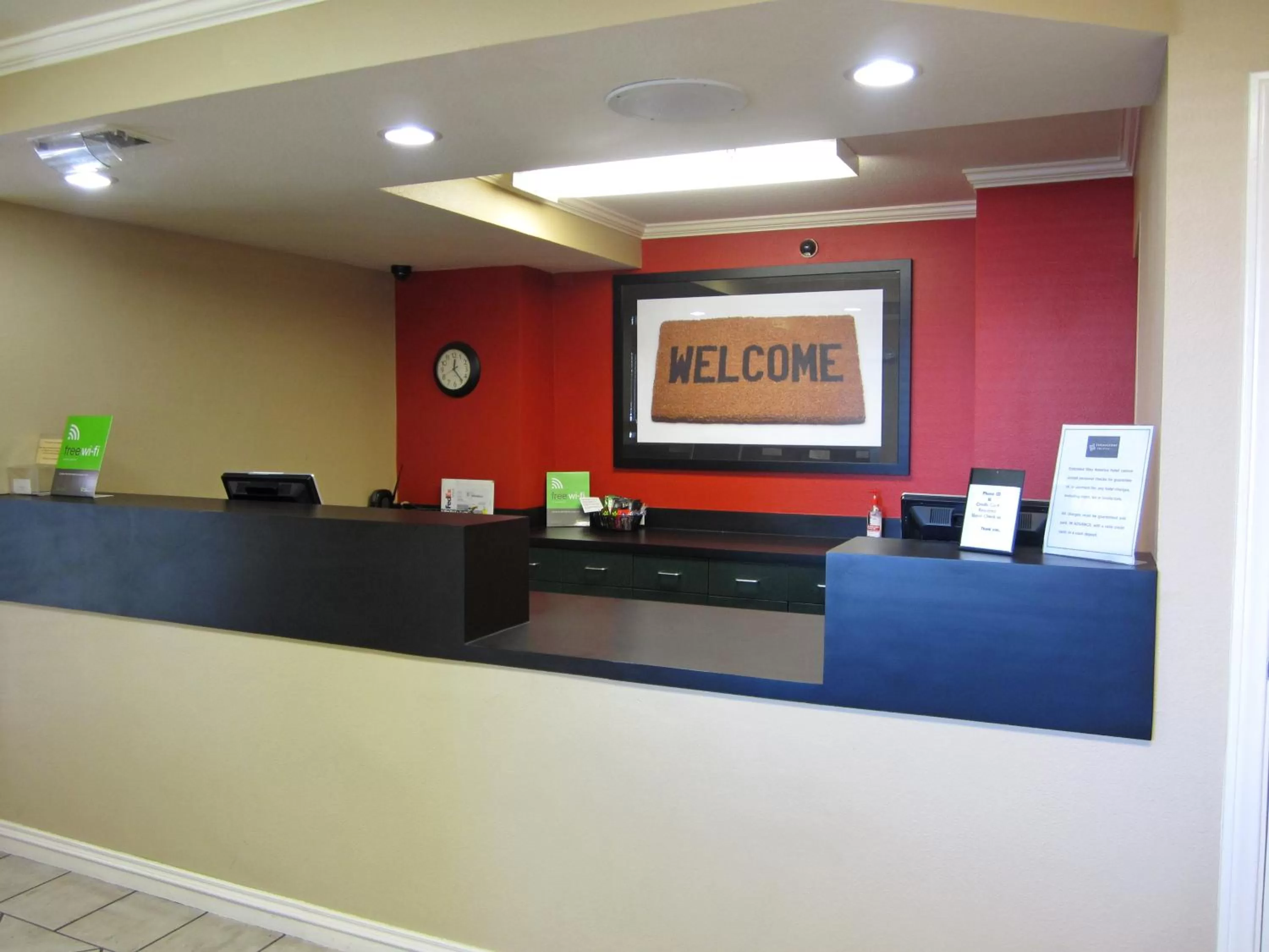 Lobby or reception in Extended Stay America Suites - Los Angeles - LAX Airport - El Segundo