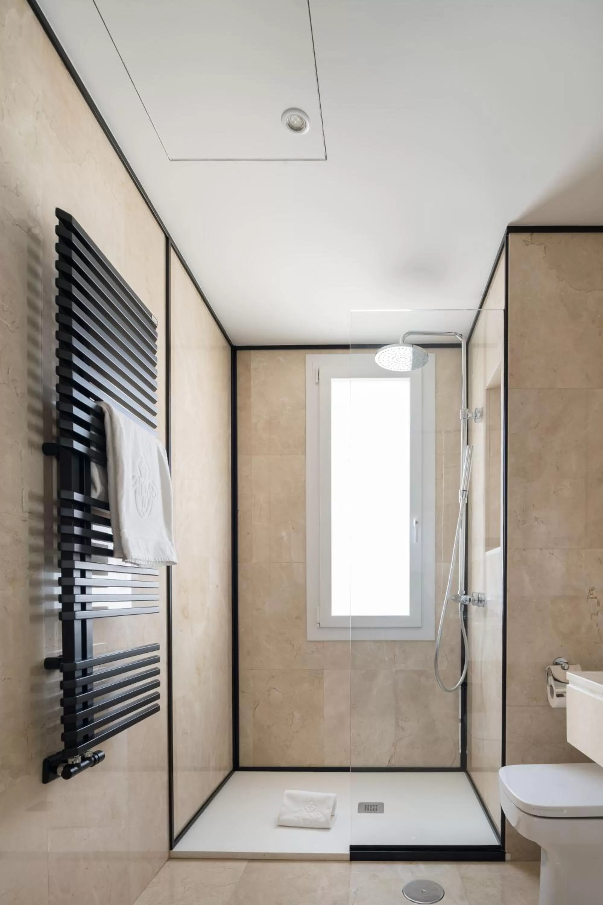 Bathroom in Principe Pio