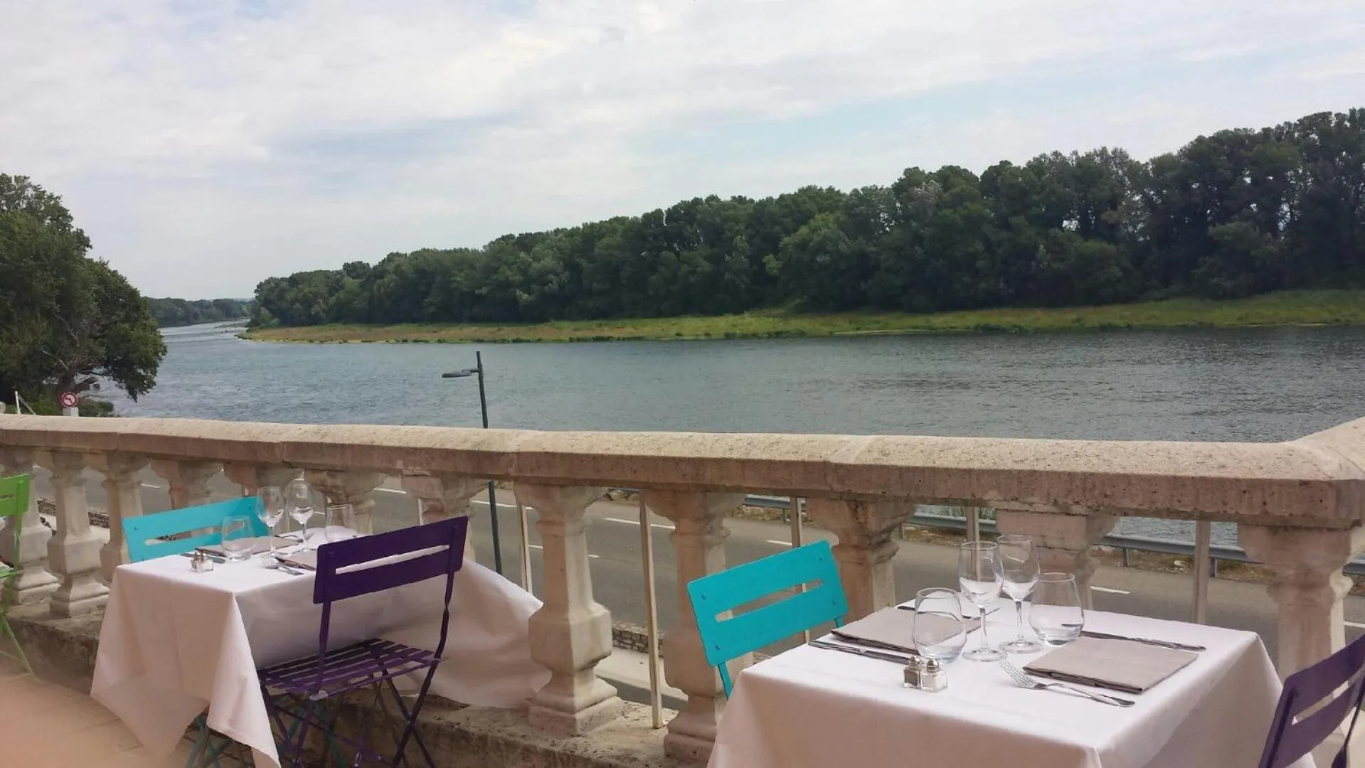 Restaurant/Places to Eat in Logis Hotel le Prieuré