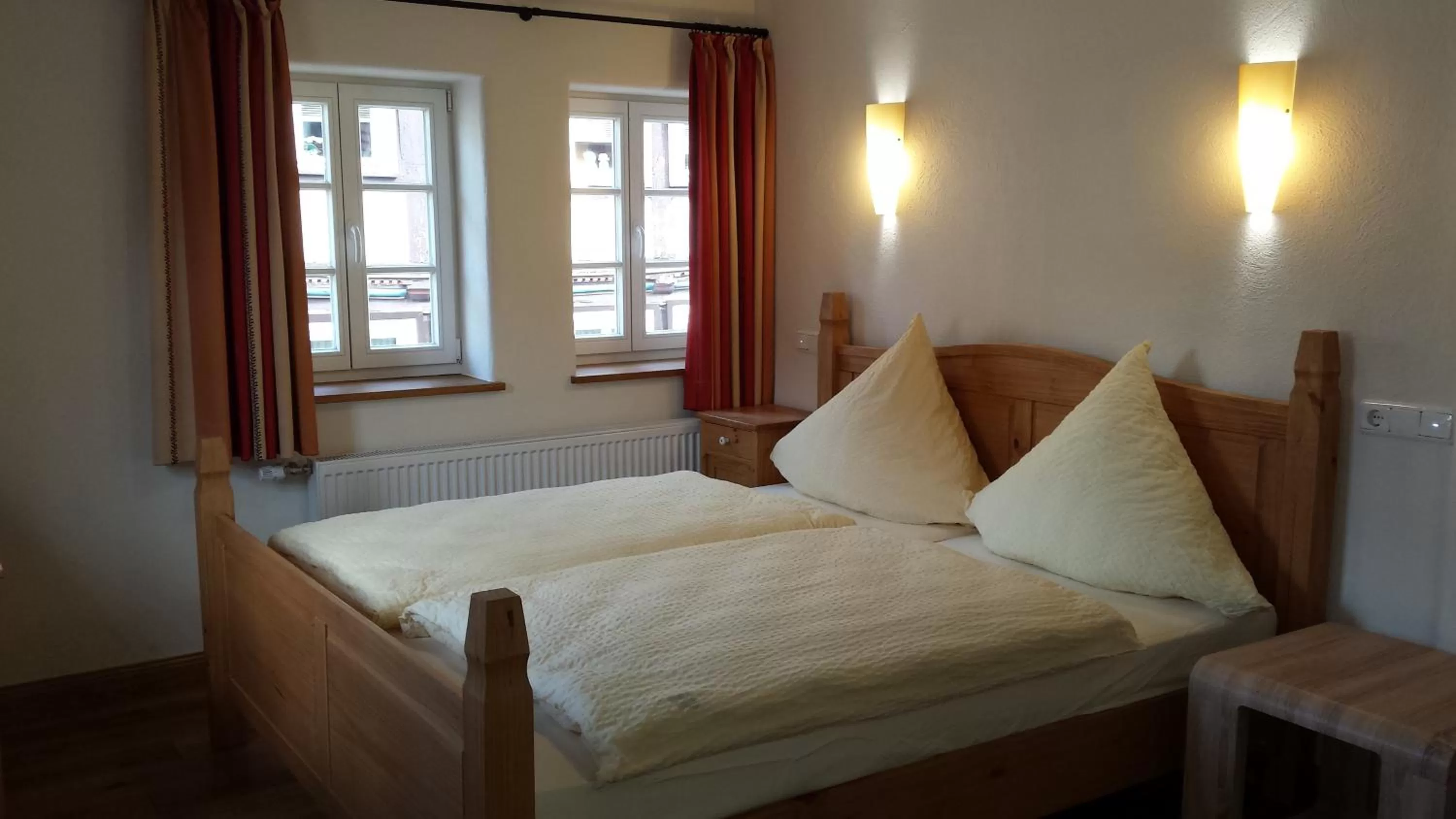 Photo of the whole room, Bed in Fachwerk-Hotel Eisenbart