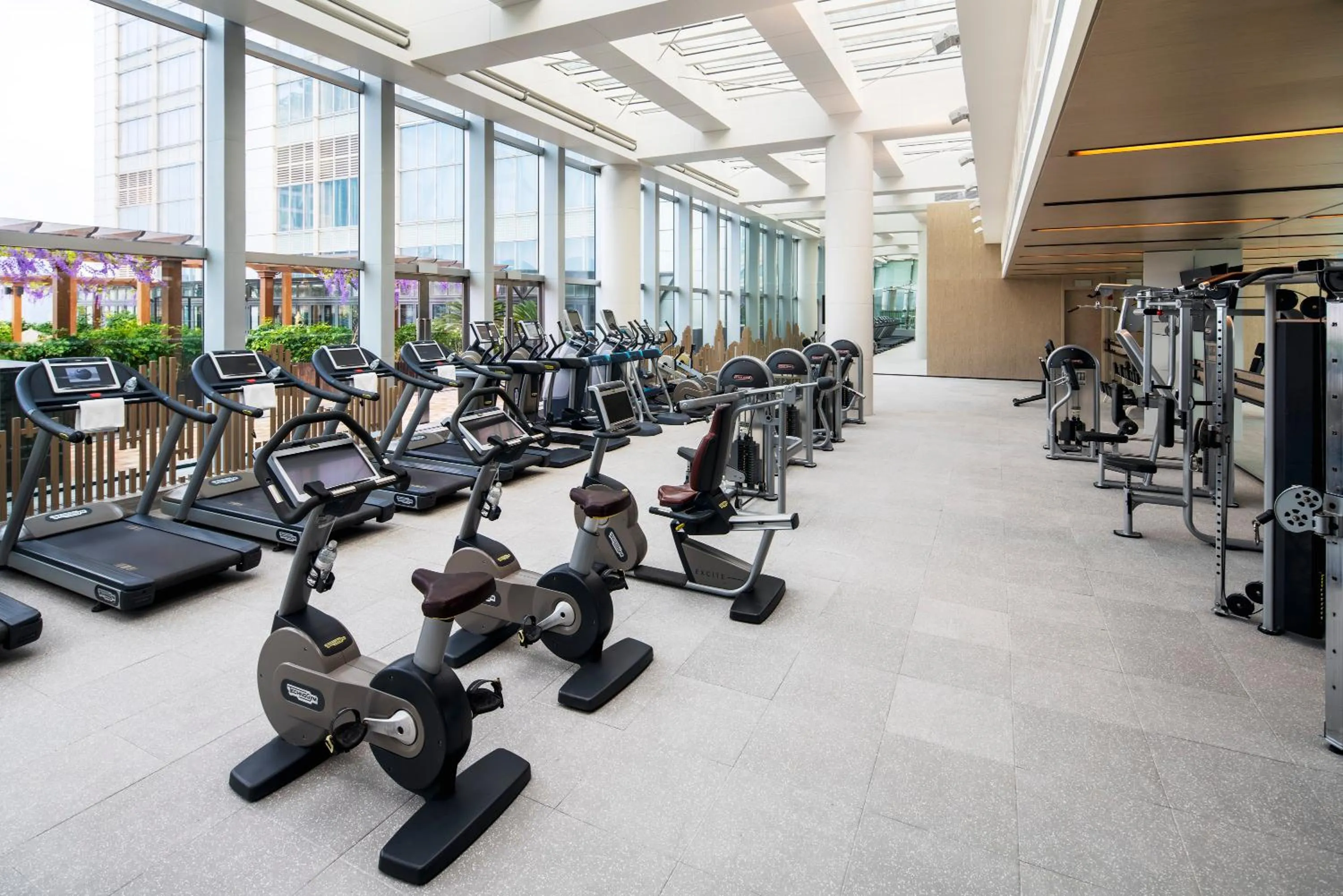 Fitness centre/facilities in Conrad Shanghai