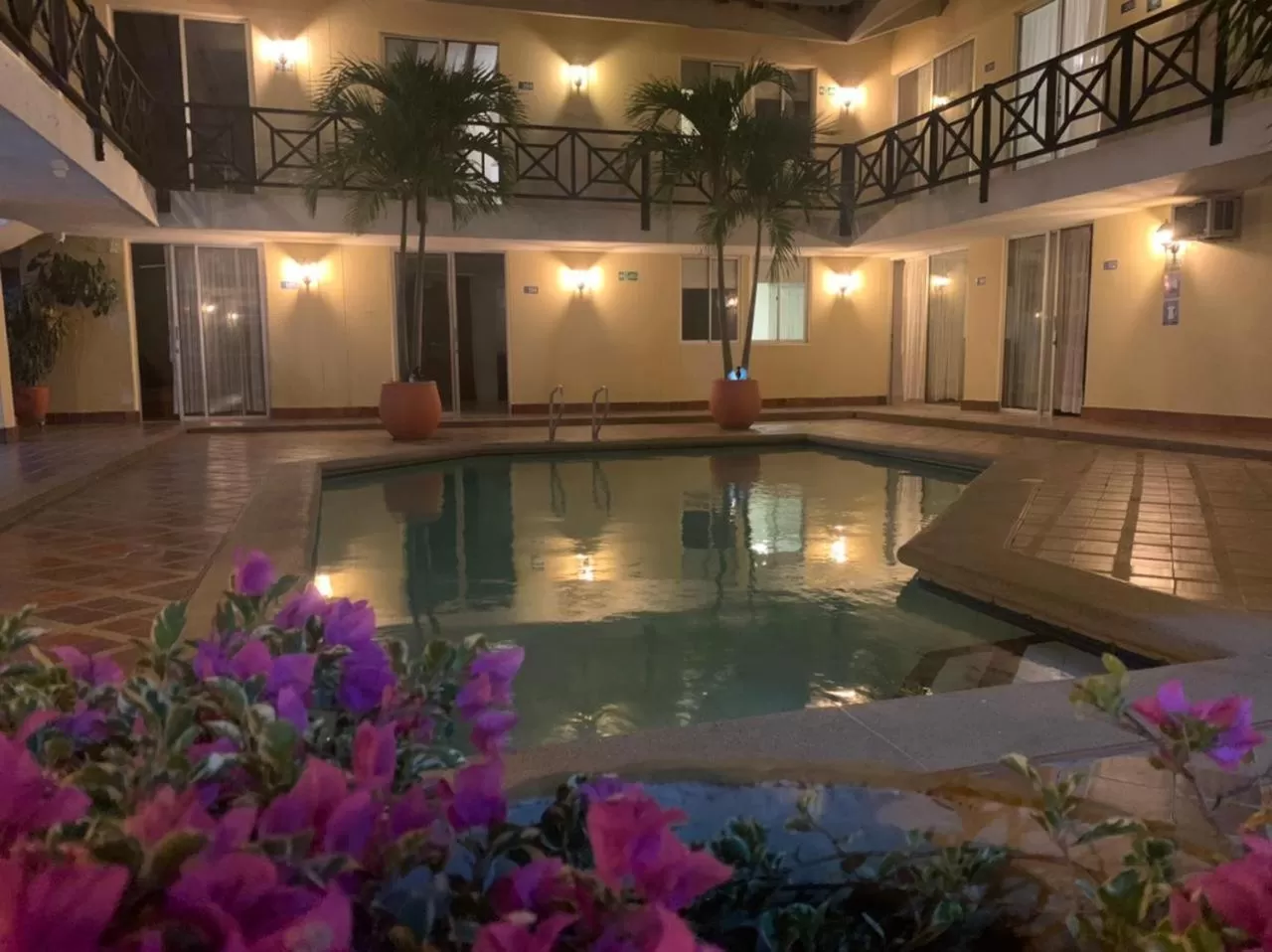 Swimming Pool in Najhomi Beach