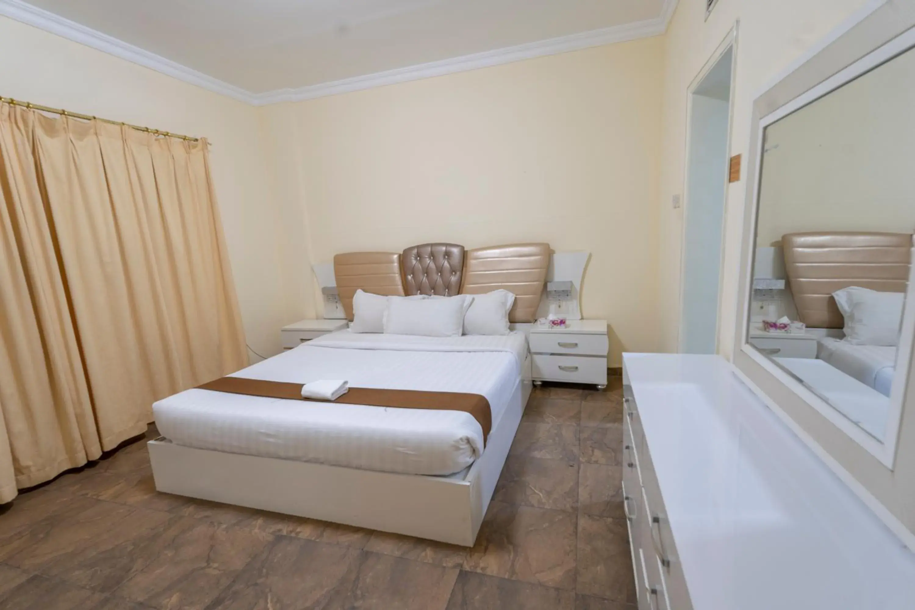 One-Bedroom Apartment in Majestic Hotel One-Bedroom Apartment in Majestic Hotel