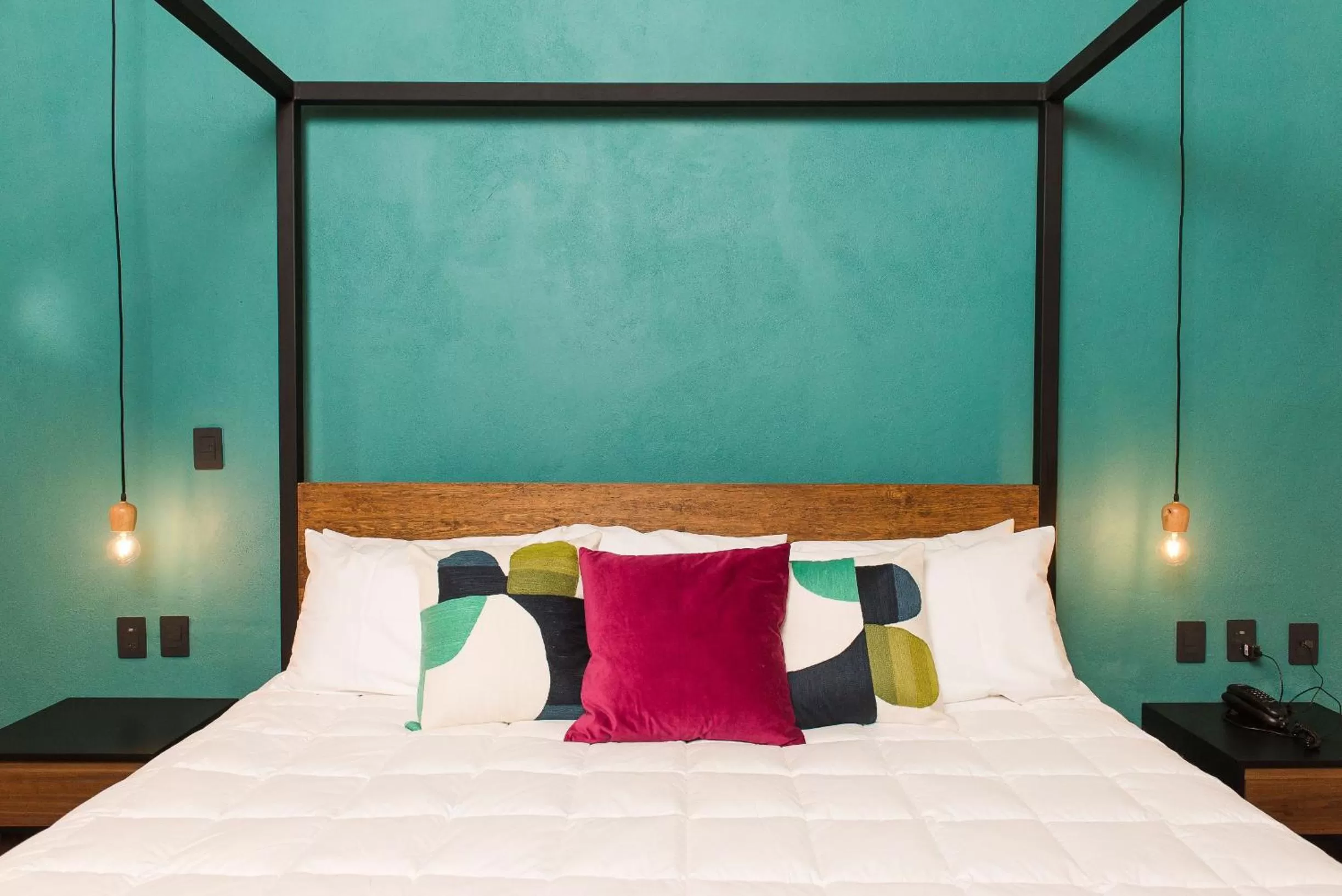 Bed in Antigua Trece Hotel Fusión & SPA