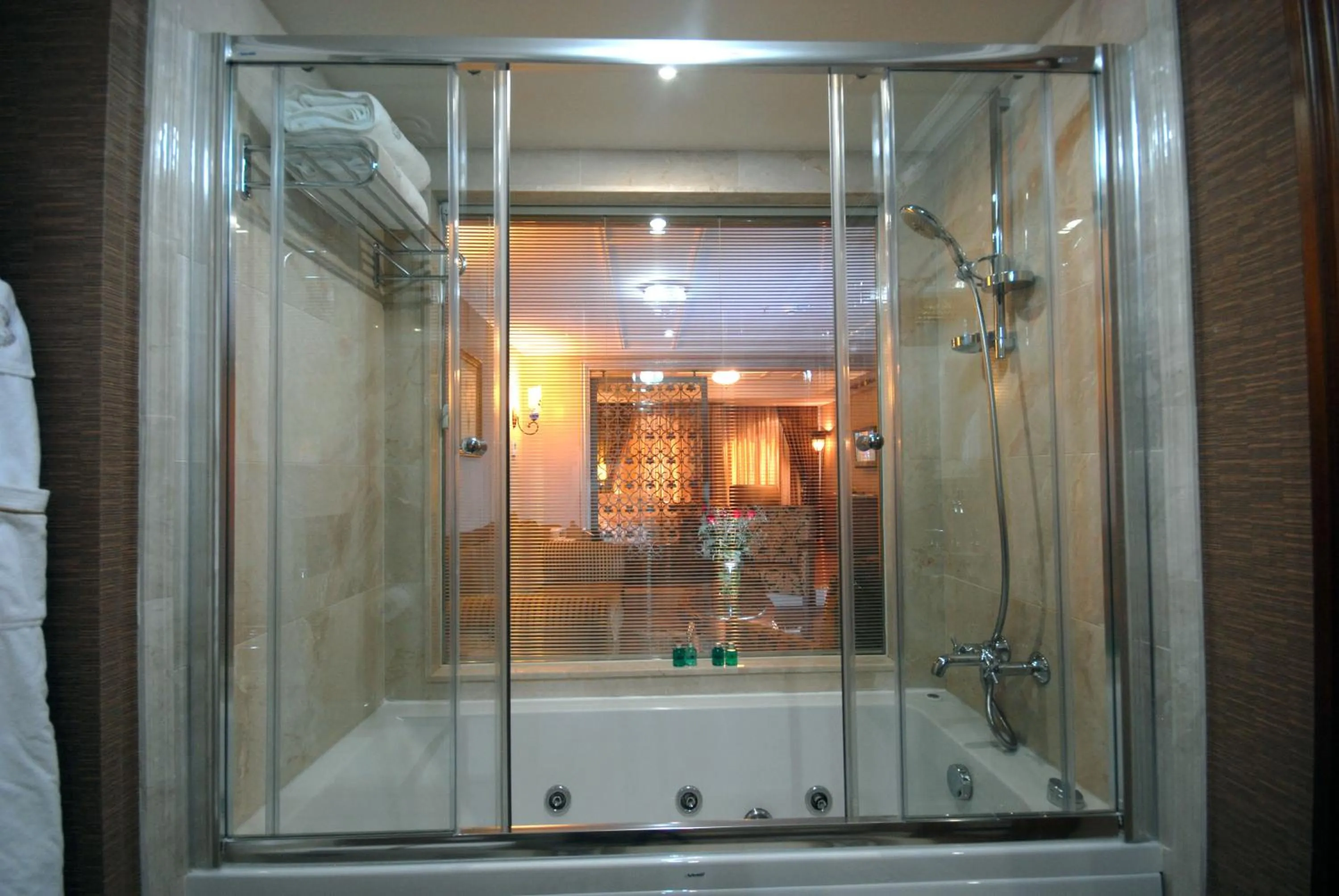 Bathroom in The Central Palace Taksim