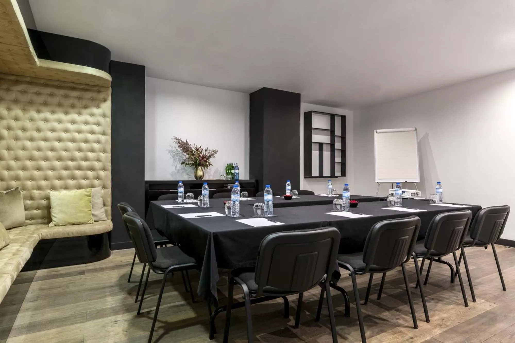 Meeting/conference room in 9Hotel Mercy