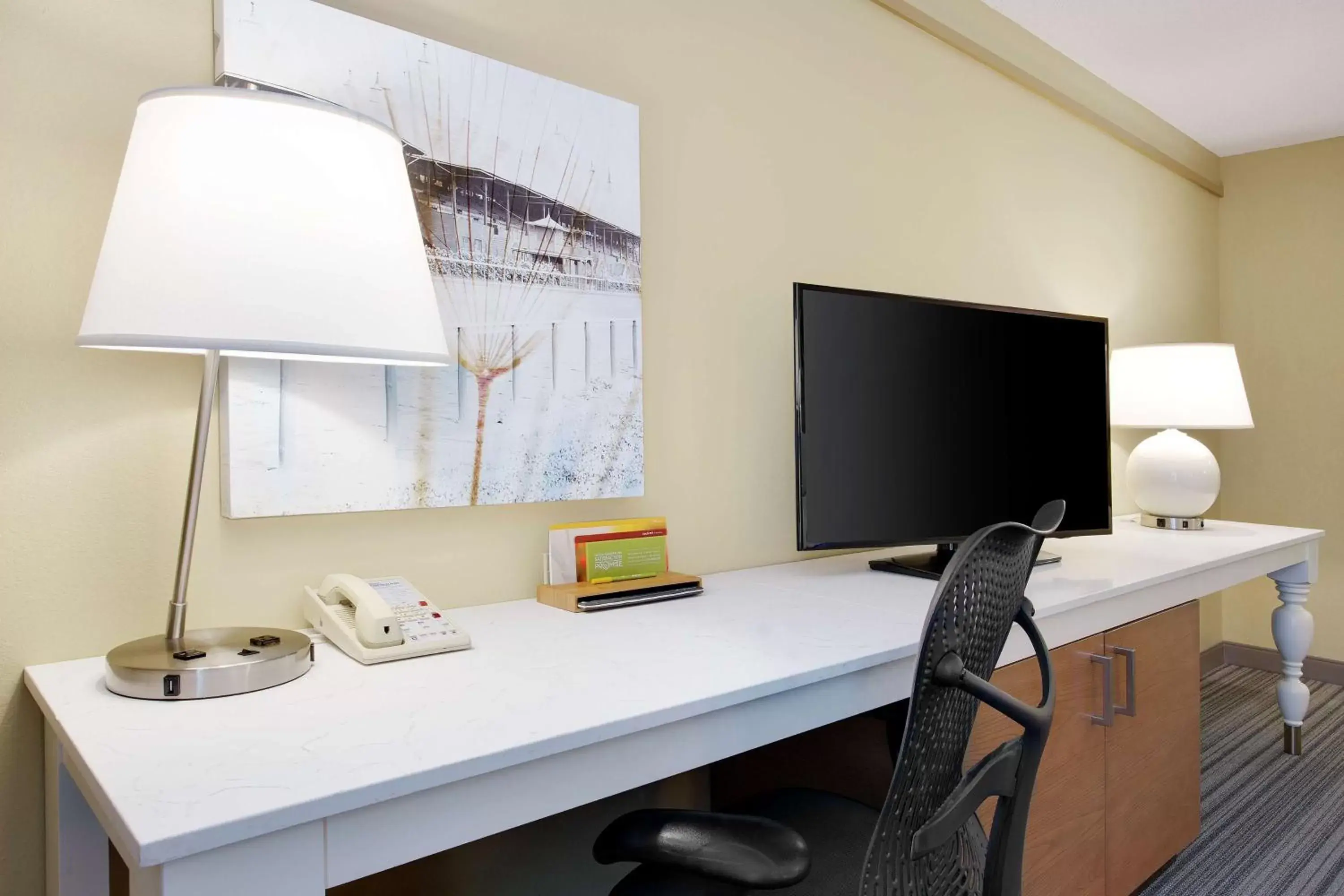 Premium Queen Room with Two Queen Beds in Hilton Garden Inn Saratoga Springs Premium Queen Room with Two Queen Beds in Hilton Garden Inn Saratoga Springs