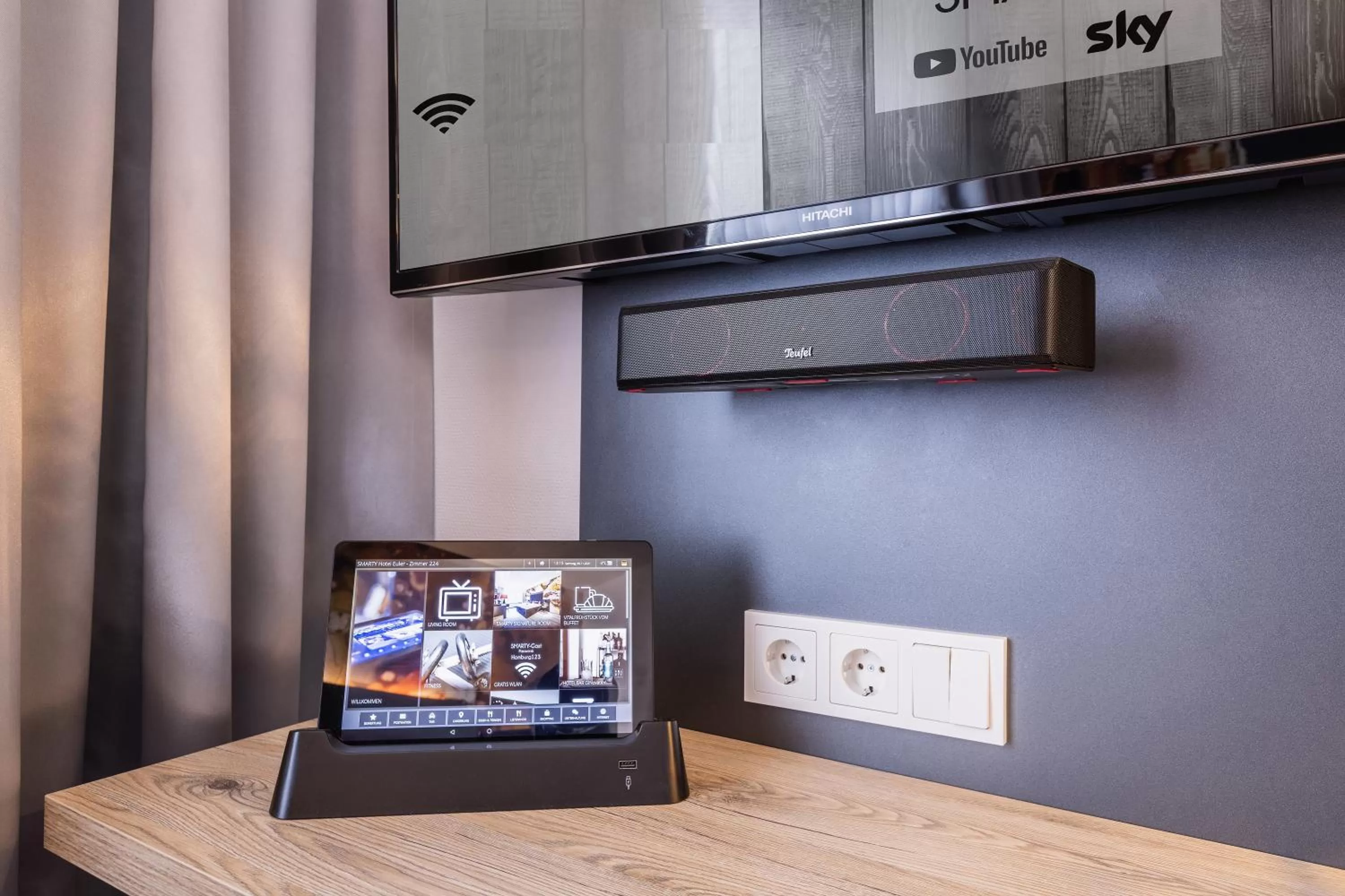 TV and multimedia in Rhein Hotel St. Martin