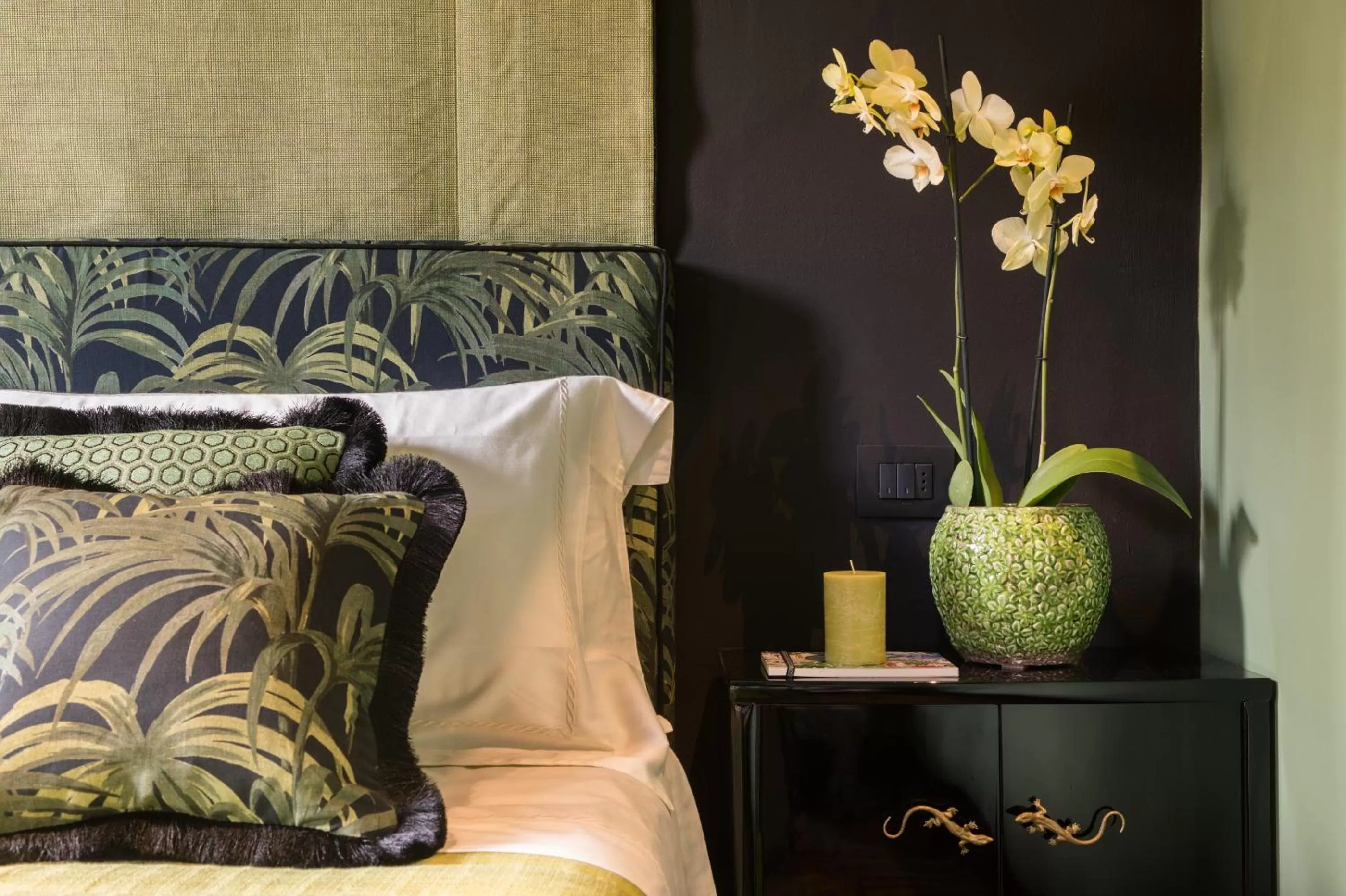 Decorative detail, Bed in Velona's Jungle Luxury Suites