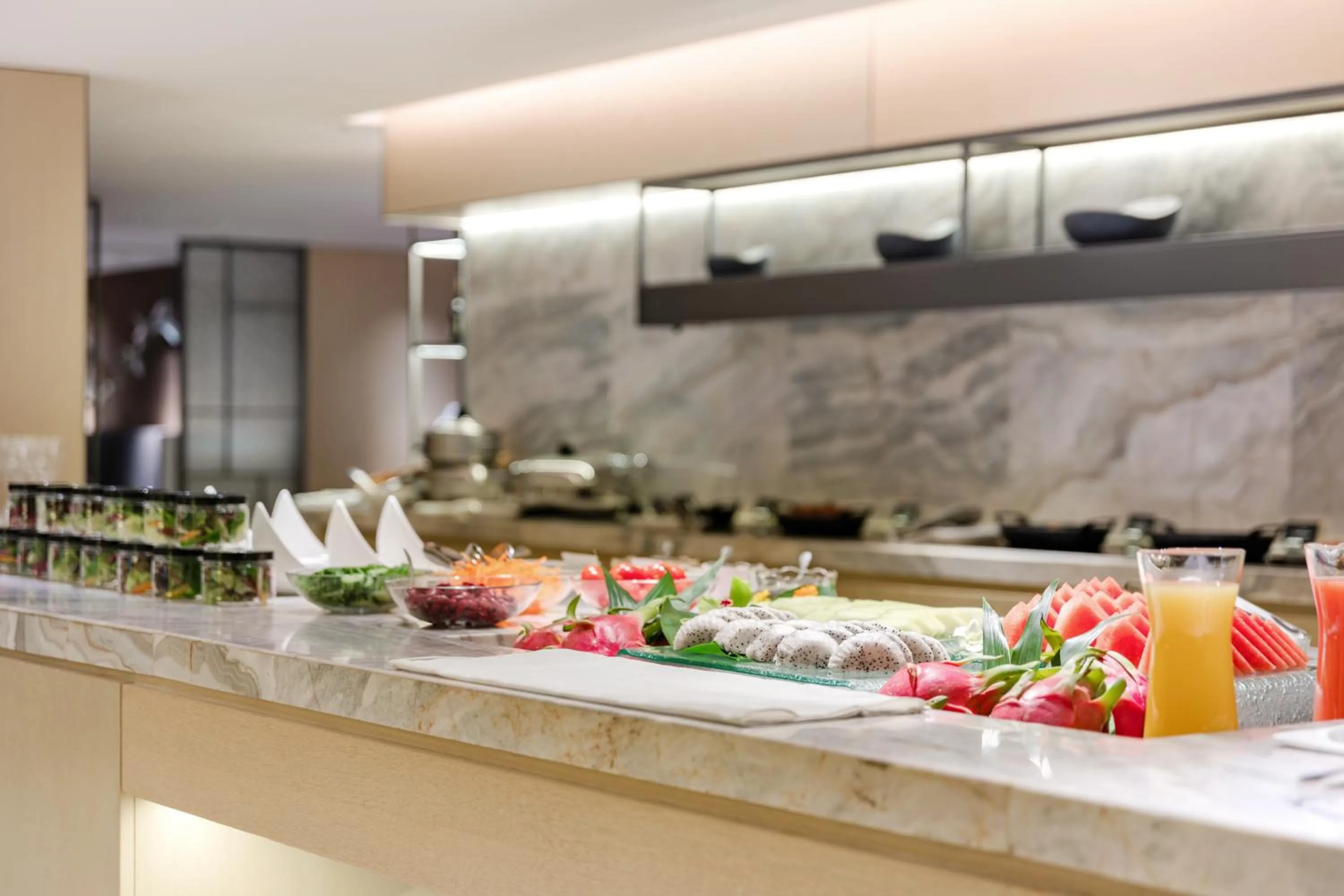 Food and drinks in Radisson Collection Hotel, Yangtze Shanghai