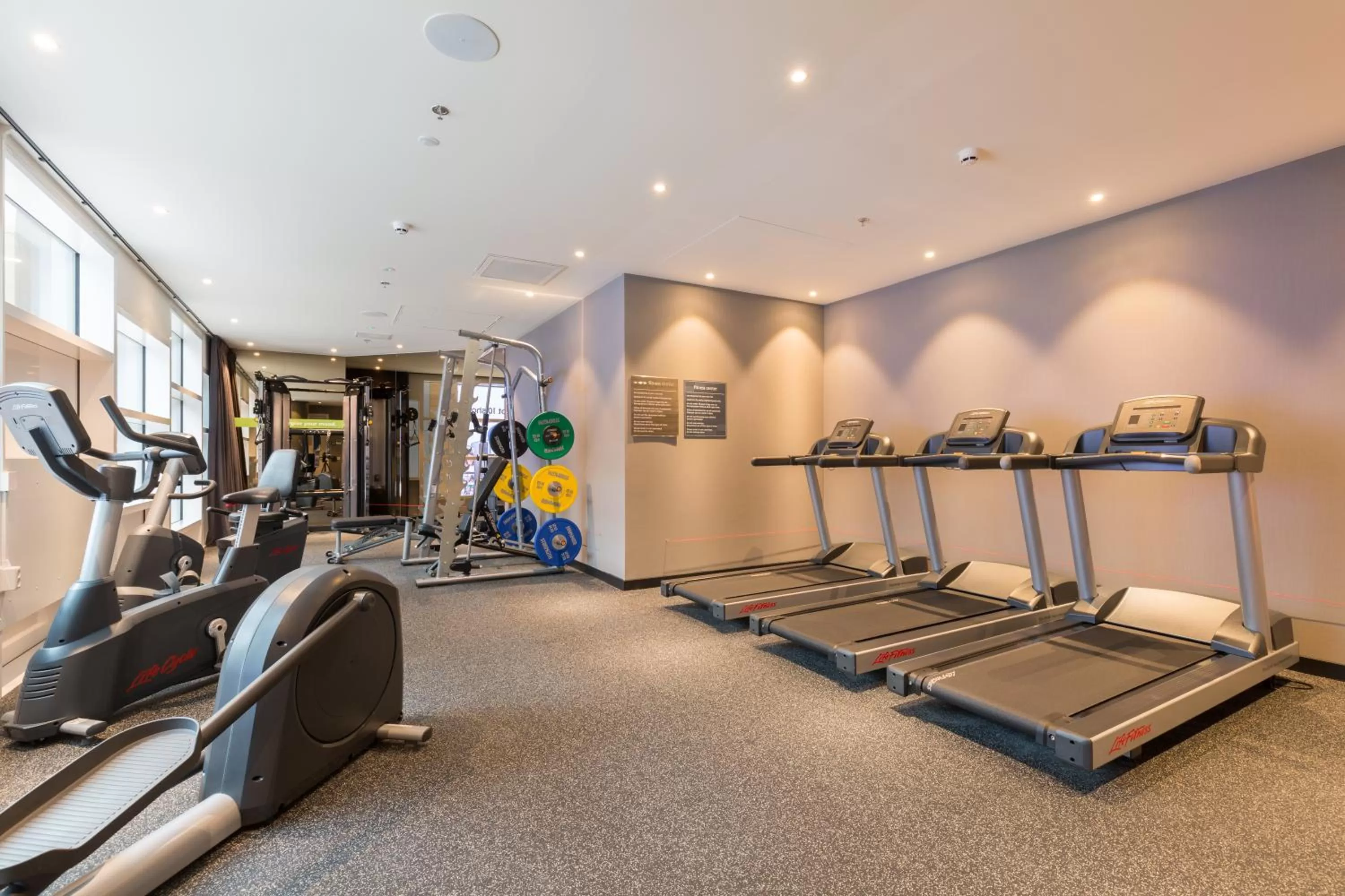Fitness centre/facilities in Crowne Plaza Utrecht - Central Station by IHG