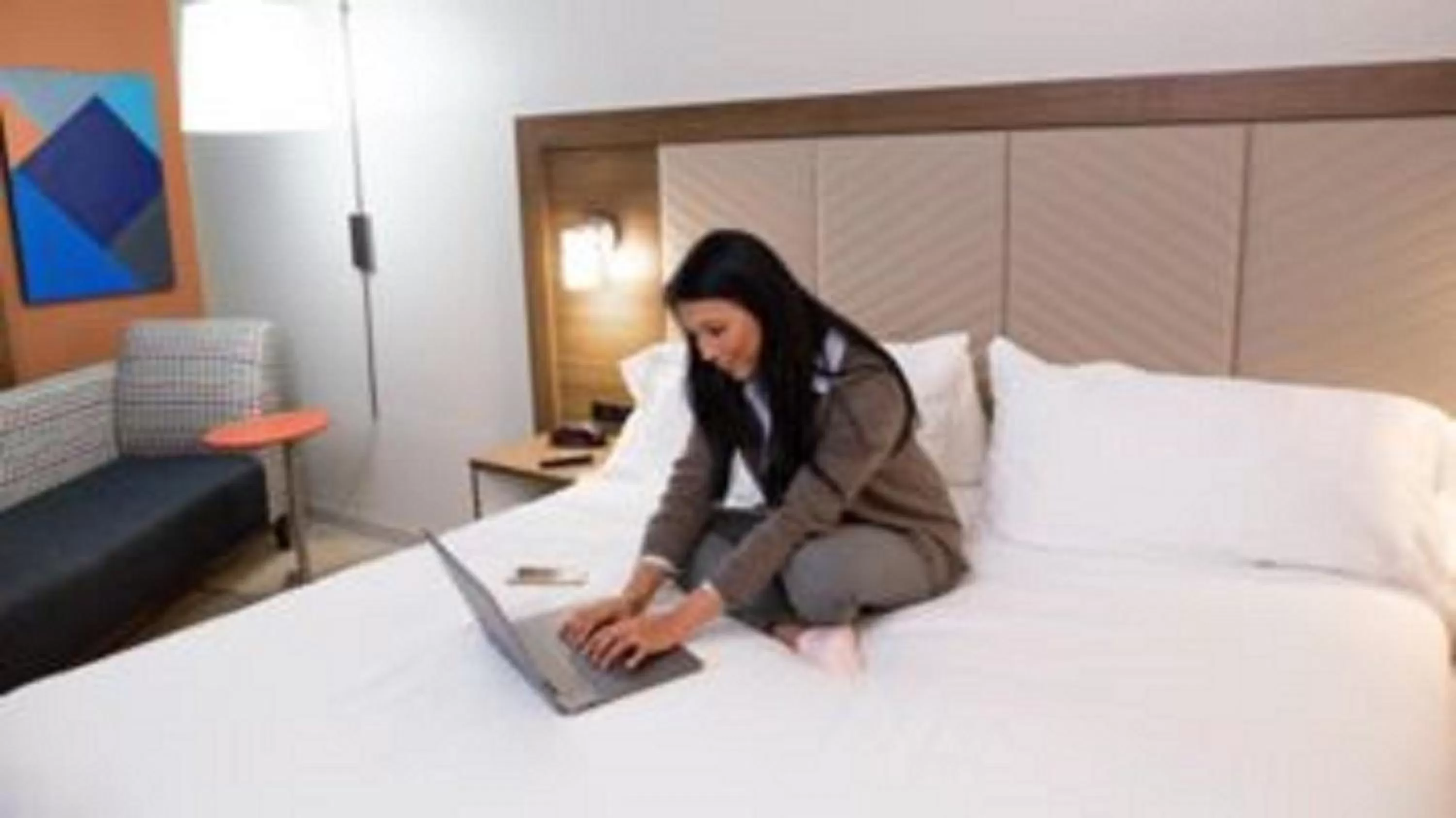 Photo of the whole room, Bed in Holiday Inn Express Pune Hinjewadi by IHG