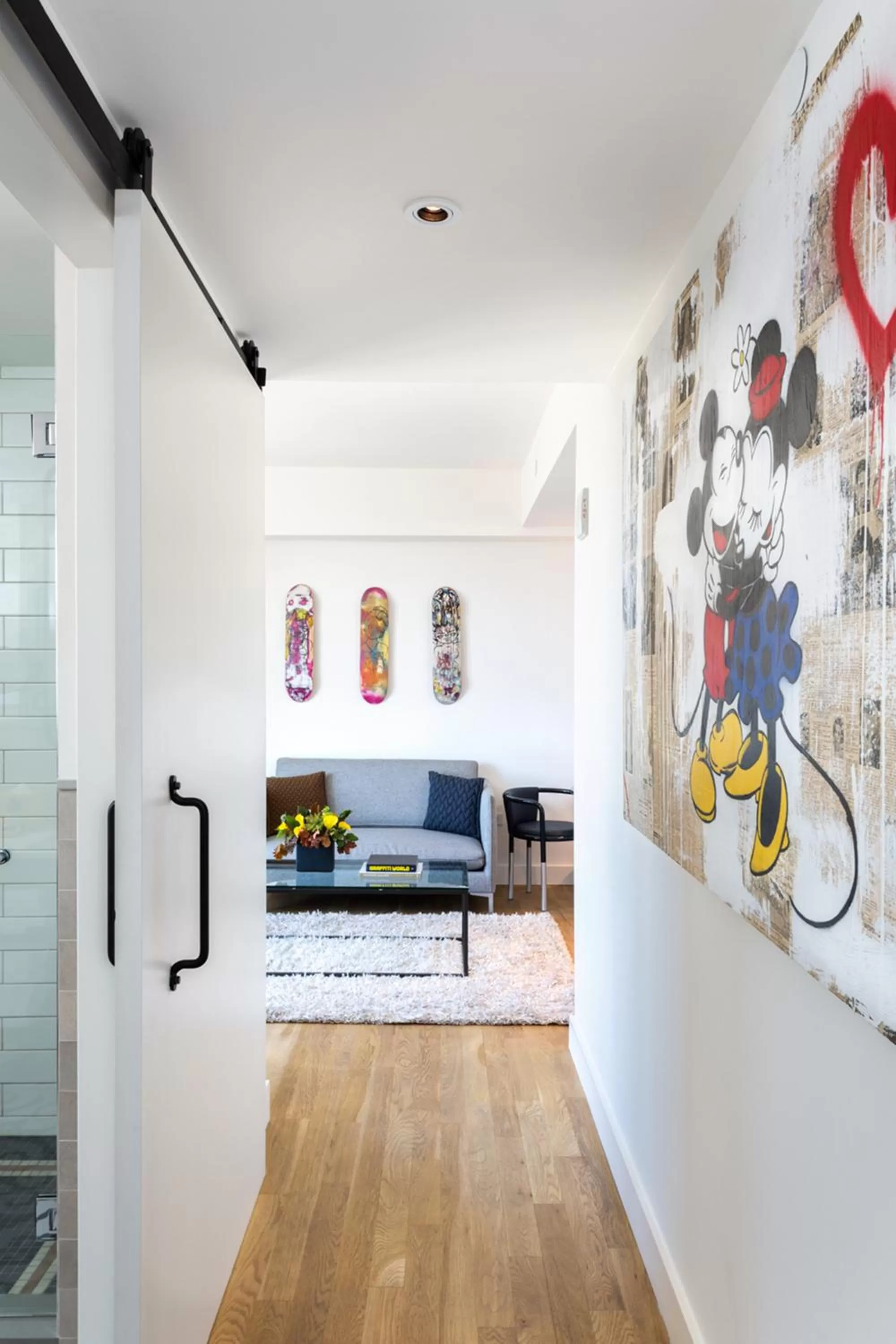 Photo of the whole room in Hotel Indigo Lower East Side New York by IHG