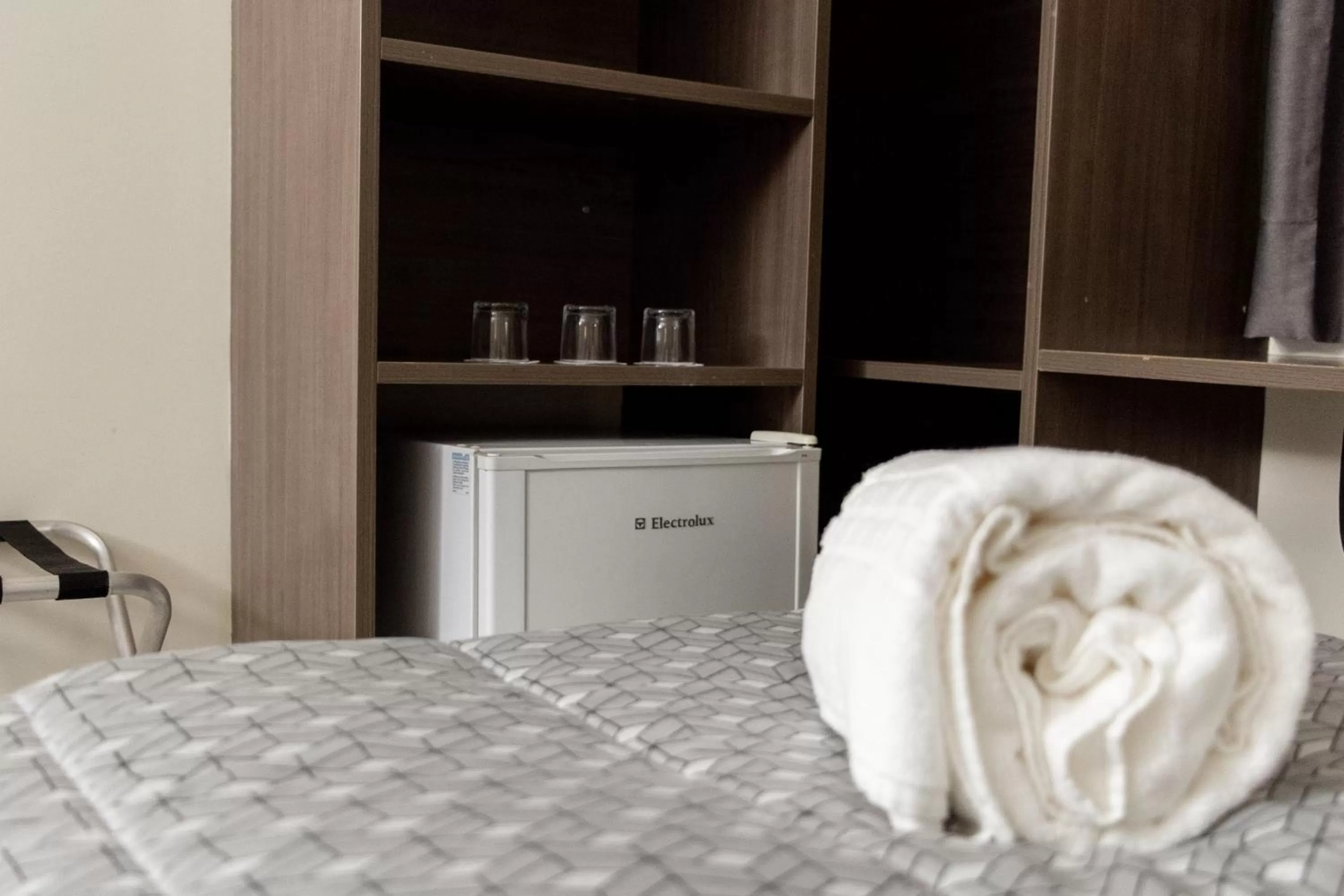 Kitchen/Kitchenette in Astor Hotel