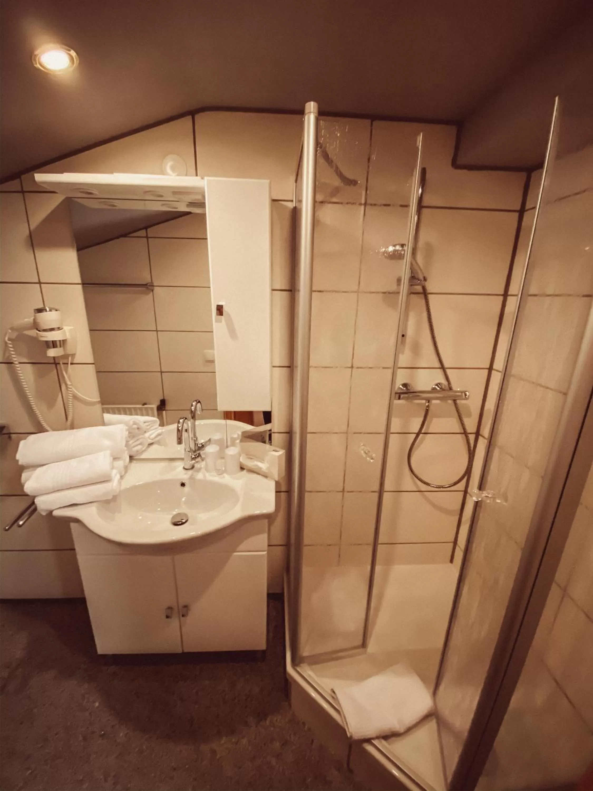 Bathroom in Frühstückspension Auer - Haus Kargl