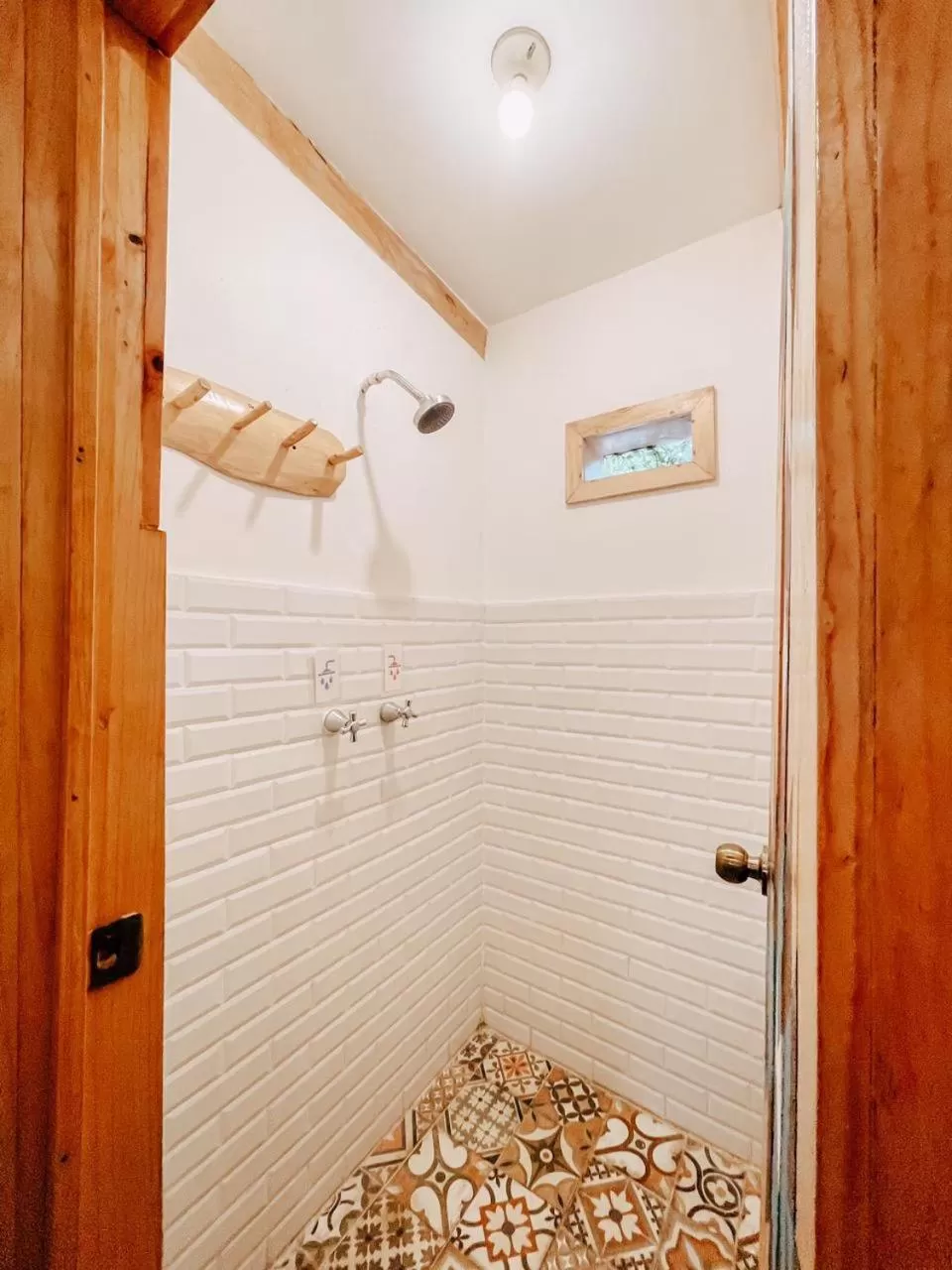 Shower, Bathroom in Sababa Resort