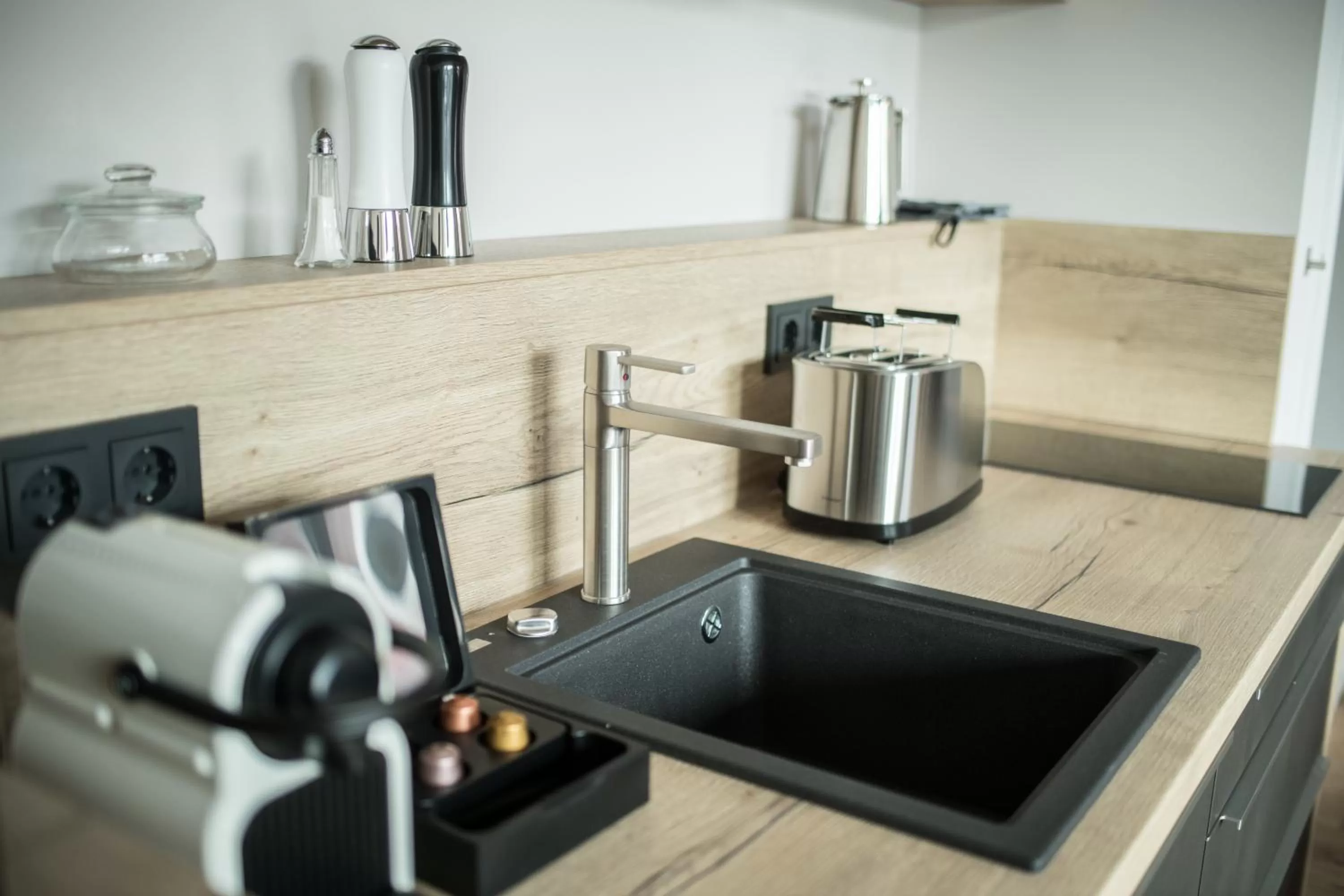 Kitchen or kitchenette, Kitchen/Kitchenette in Suites MITTE - Aparthotel