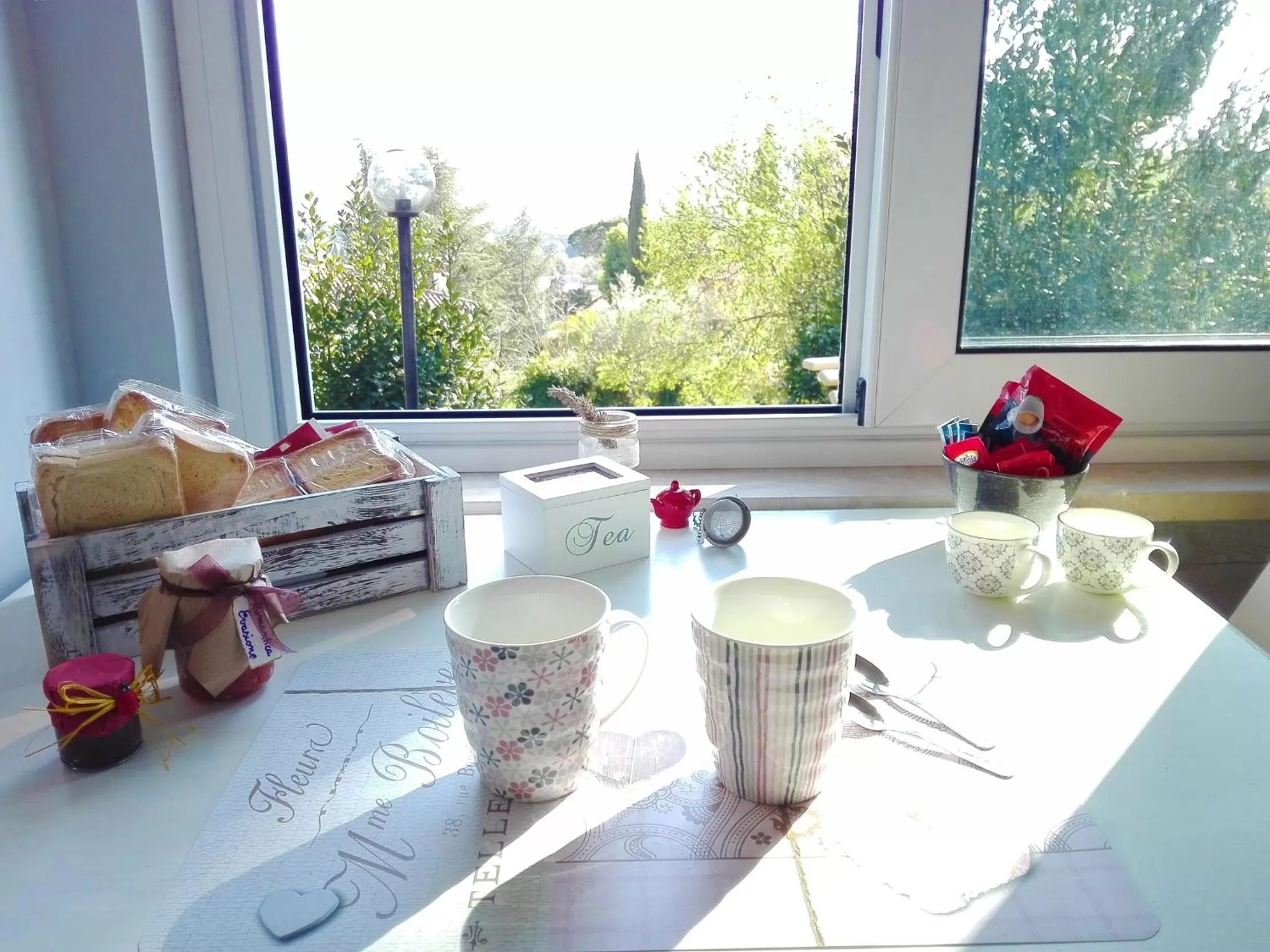 Coffee/tea facilities in Bed and Breakfast Romantica Evasione