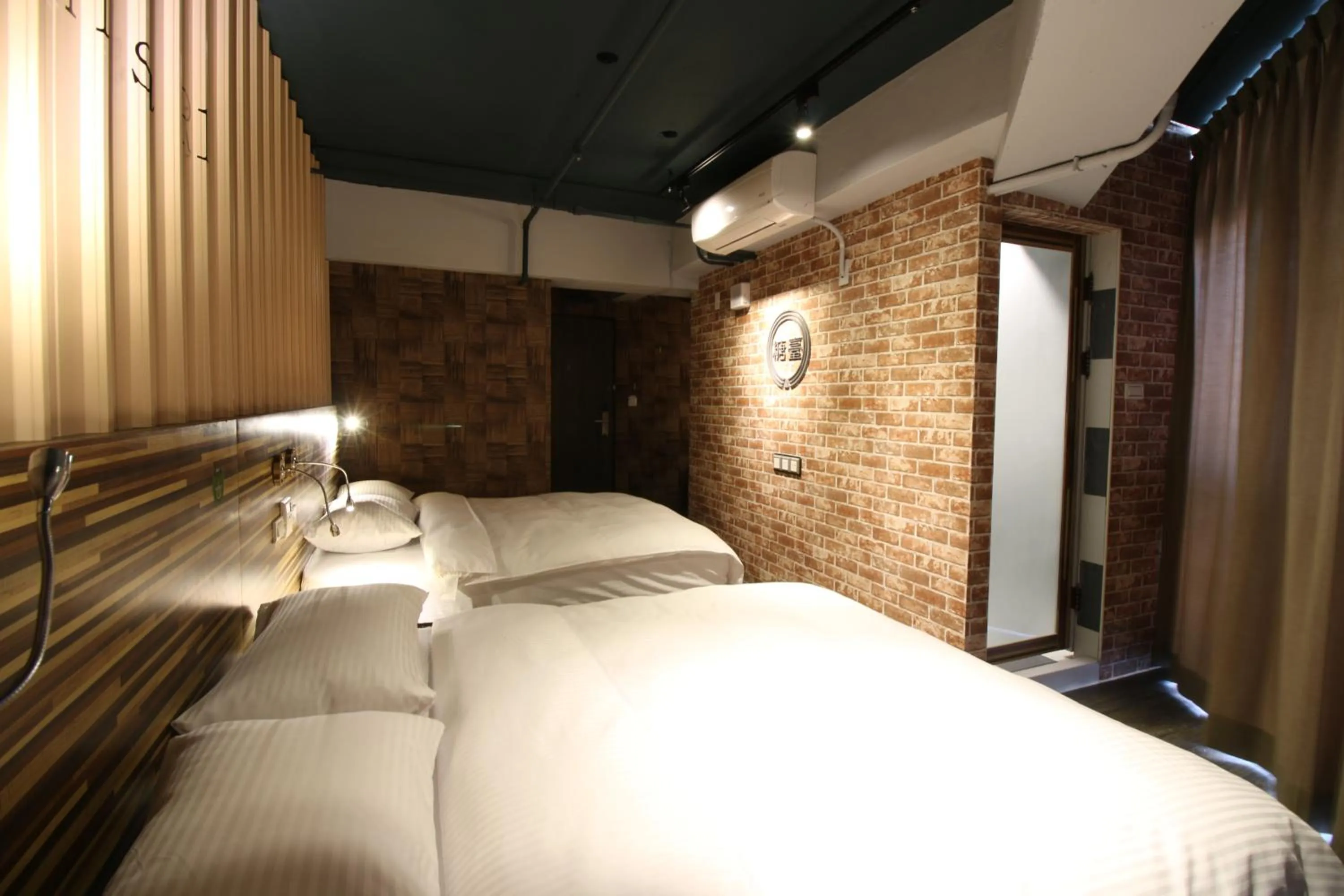 Bedroom, Bed in R10 Eco Hotel