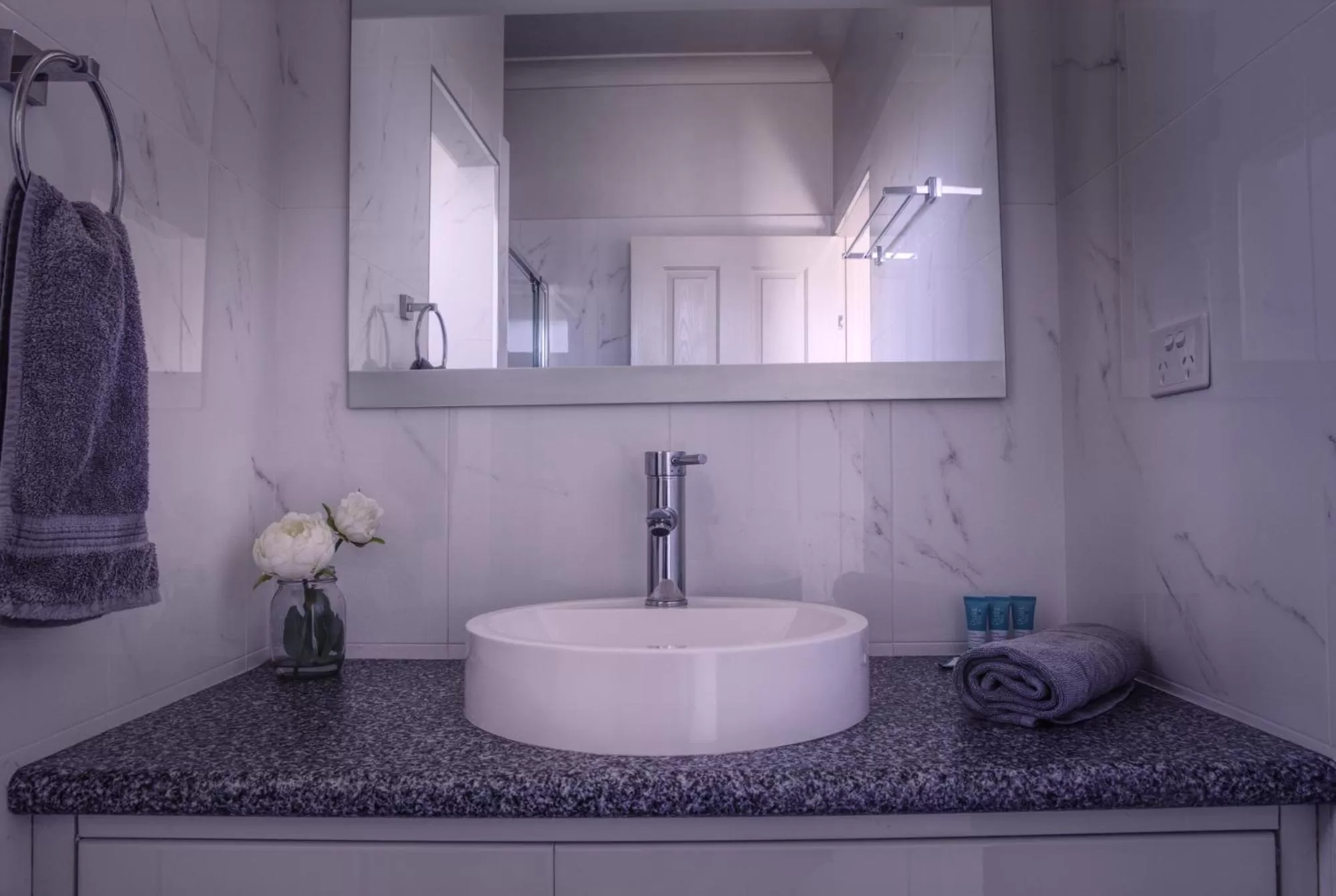 Bathroom in Tuncurry Motor Lodge