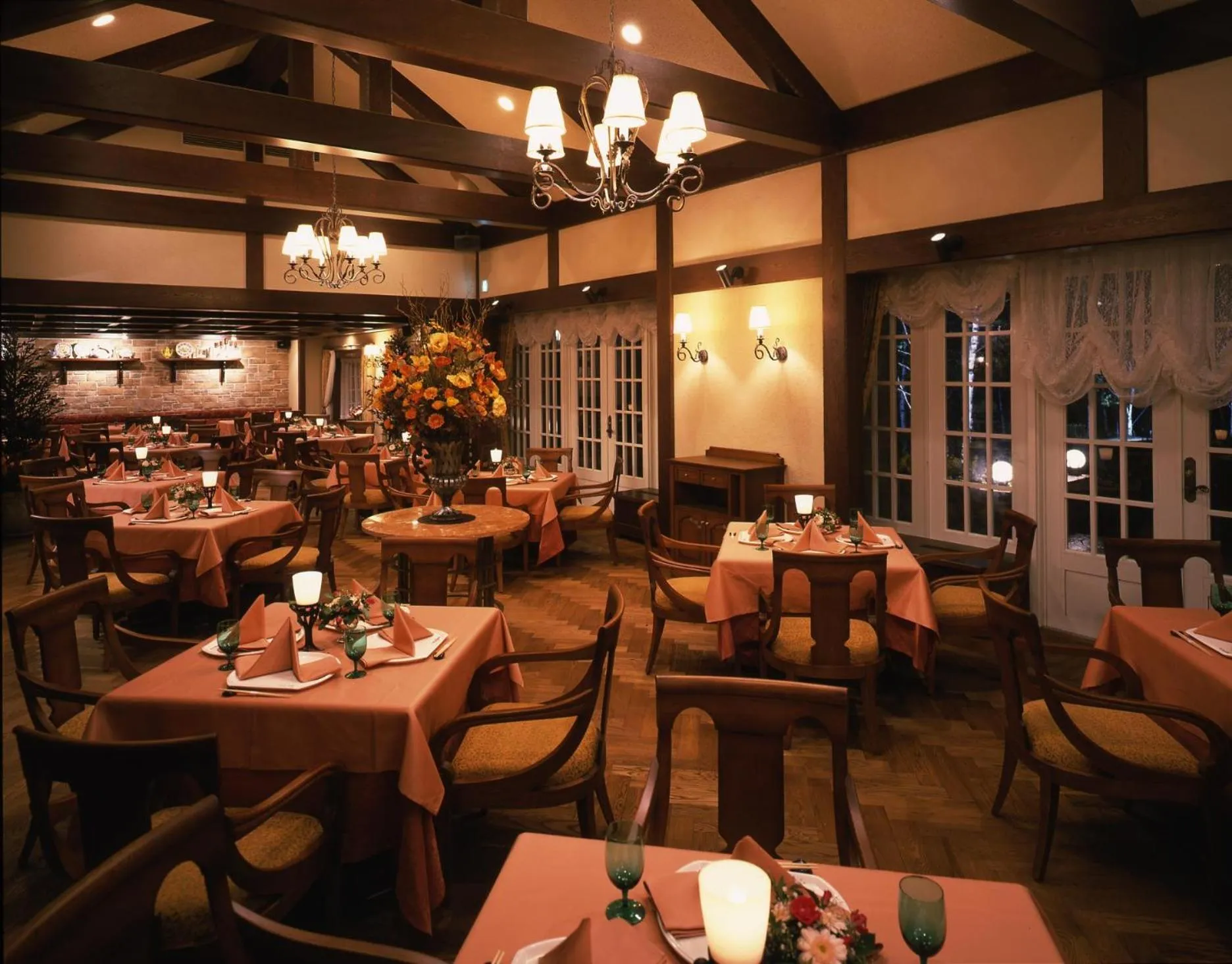 Restaurant/places to eat in Sun Members Hirugano